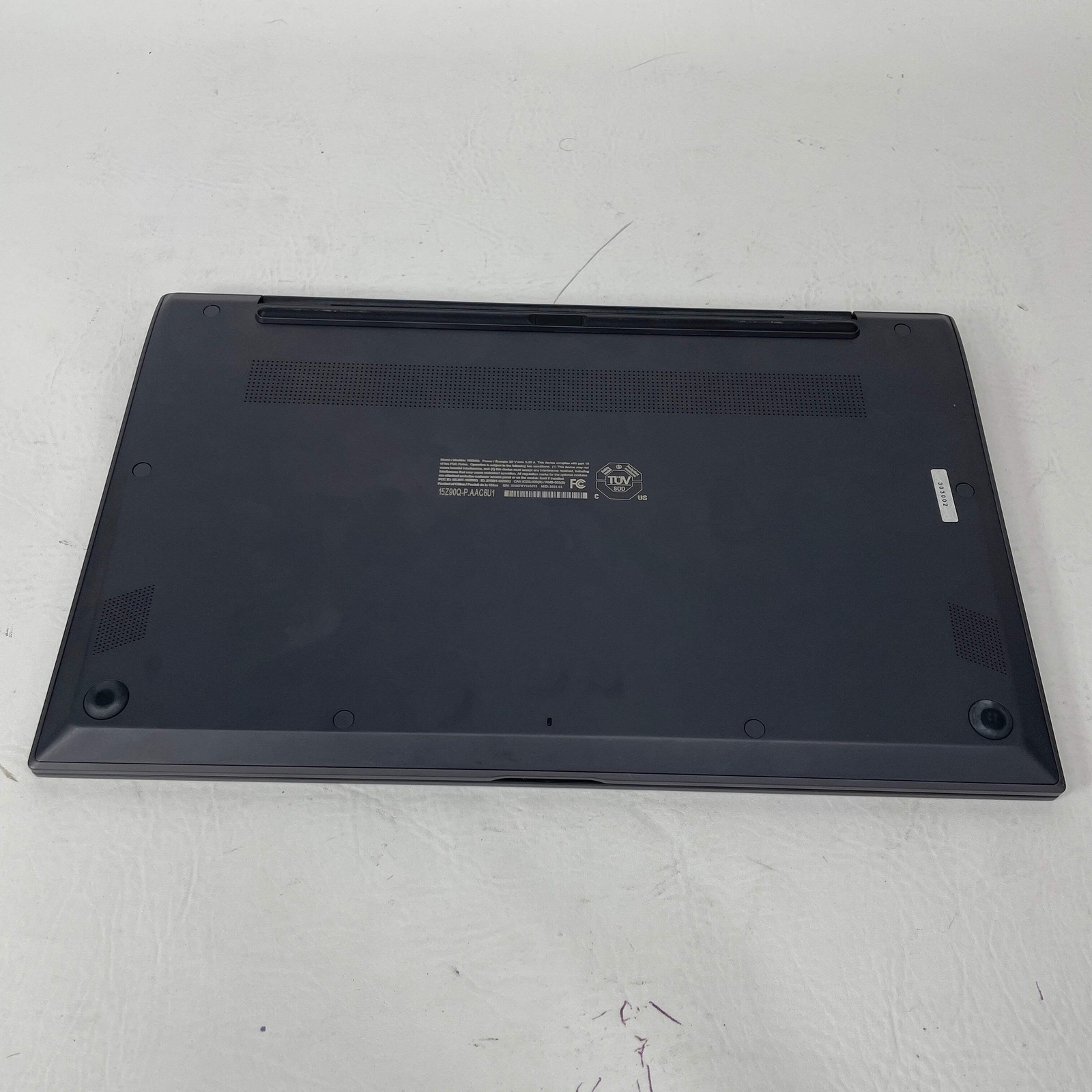 LG Gram 15Z90Q 15.6″ i5-1240P 1.7GHz 16GB RAM 512GB SSD