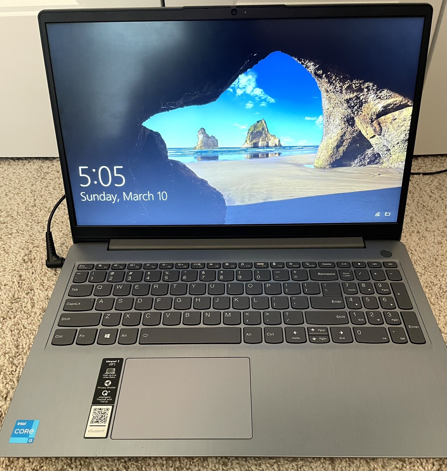 Lenovo IdeaPad 3 15ITL6 15.6″ (256GB SSD, Intel Core i3 11th Gen., 4.10GHz, 8GB)