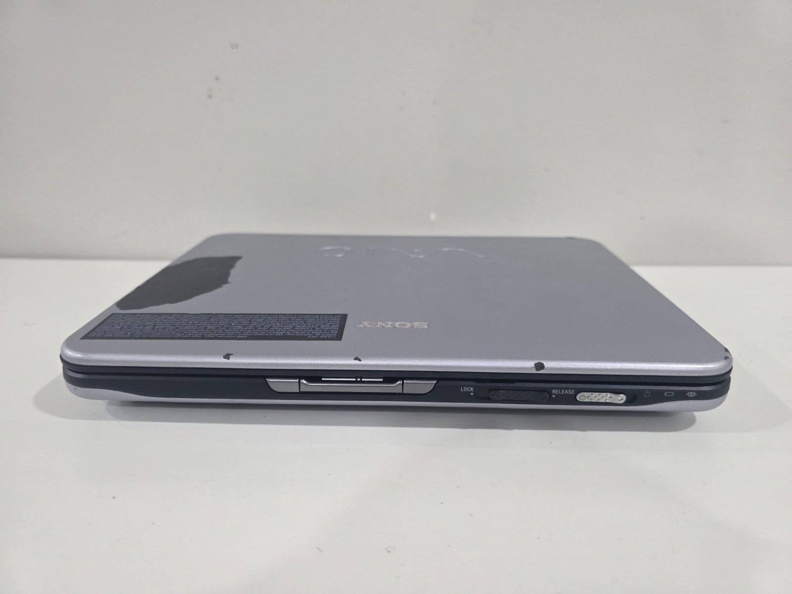 Sony Vaio PCG-SRX77P Notebook Computer Legacy Vintage Laptop Netbook Accessories