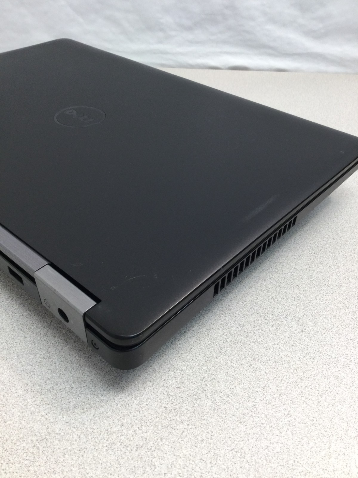 dell precision 3510 core i5 6th gen 15.6” 2.30ghz 8gb ram 256 gb ssd win 11 pro