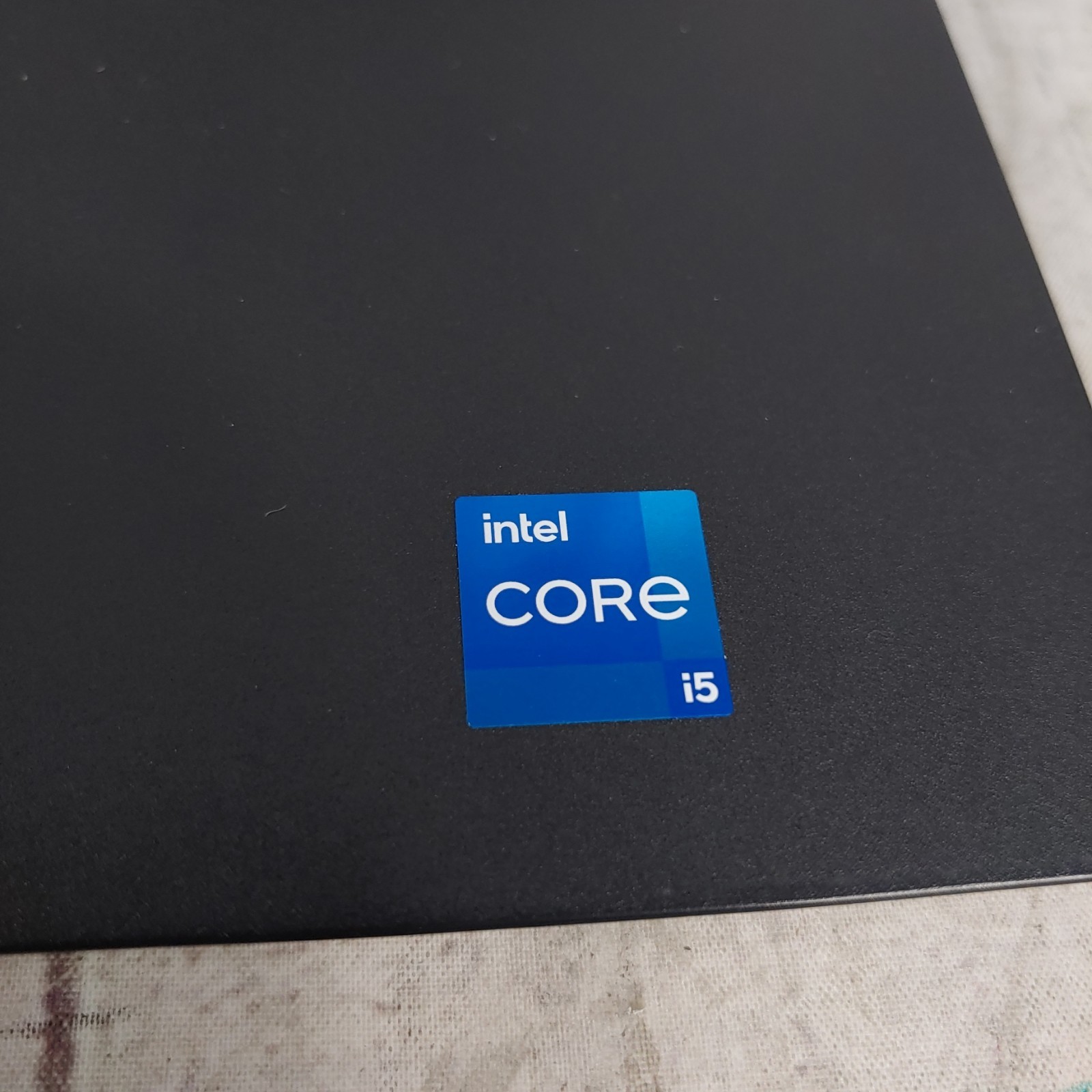 Dell Inspiron 15 3520 Win 11 Core i5-1235U 1.3GHz 16GB RAM – 1TB M.2 NVME 15.6″