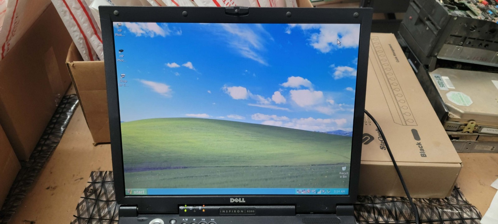 Retro DELL INSPIRON 8200 LAPTOP 512MB RAM 40GB Windows Loaded w/WiFi BAD BATTERY
