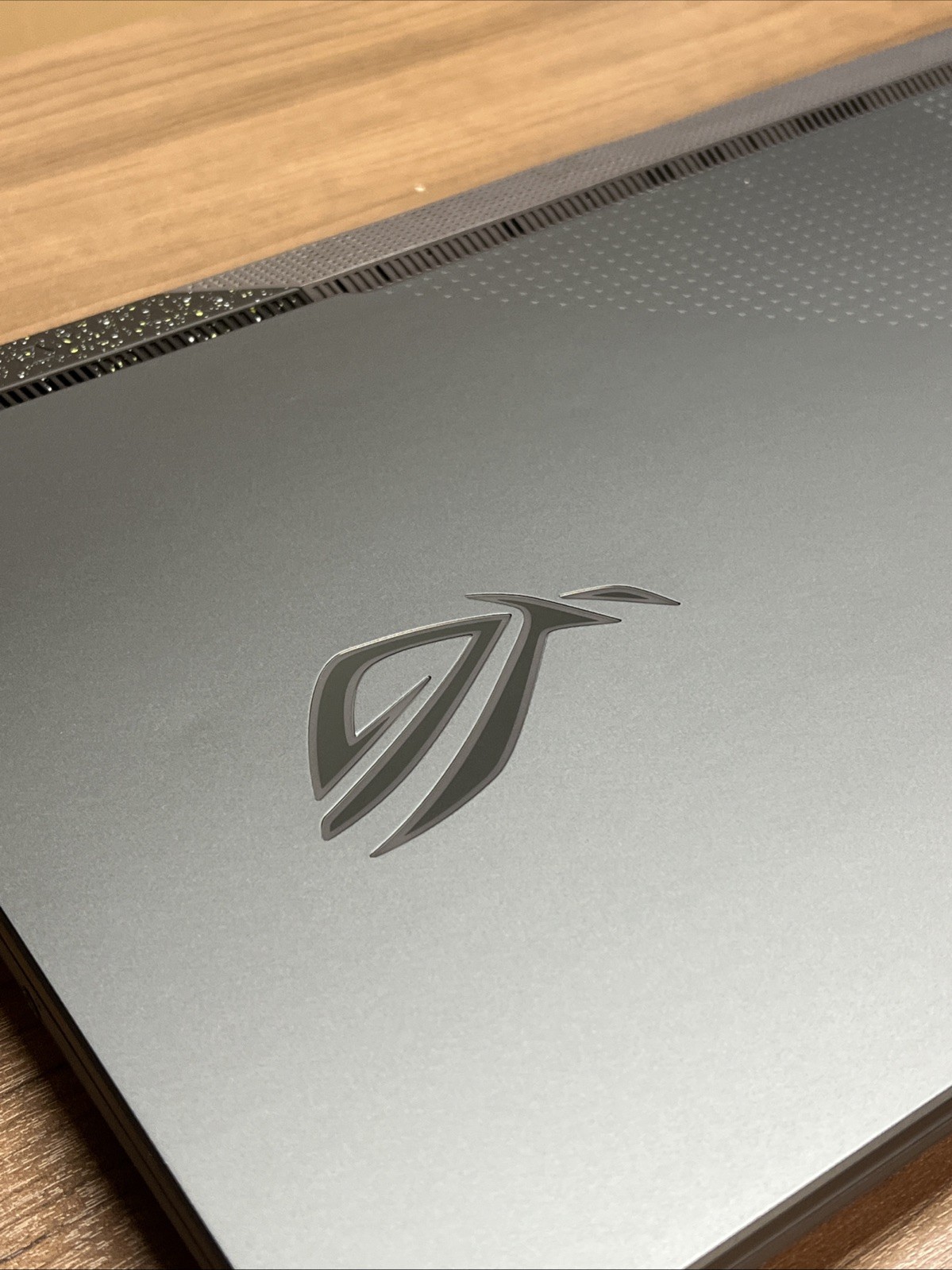 ASUS G713PV-WS94 ROG Strix G17 Ryzen 9 7845HX 512GB 16GB NVIDIA RTX 4060 (8GB)