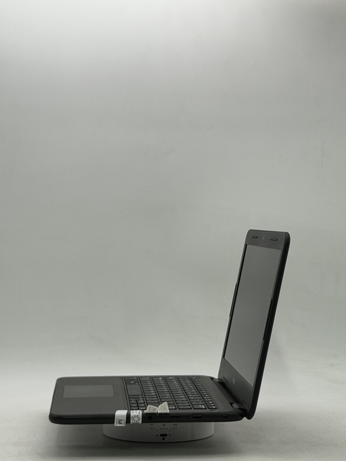 Dell Latitude 3310 13.3in i5-8265U 8GB 128GB NO OS *Read*