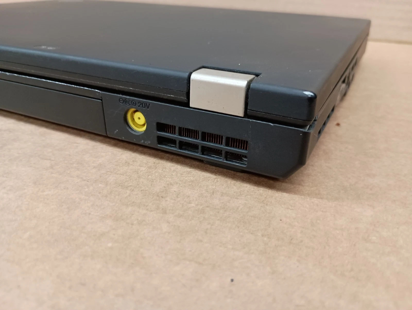 Lenovo ThinkPad T410 i5-M520 2.4GHz 8GB 240GB SSD DVD+RW Win 11 Office 365