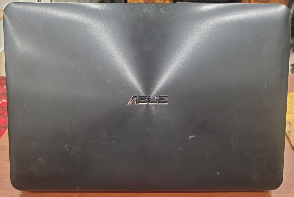 GREAT GIFT – ASUS LAPTOP 15.6″ I3 WINDOWS 10 WEBCAM – LIGHT USE – GREAT SHAPE