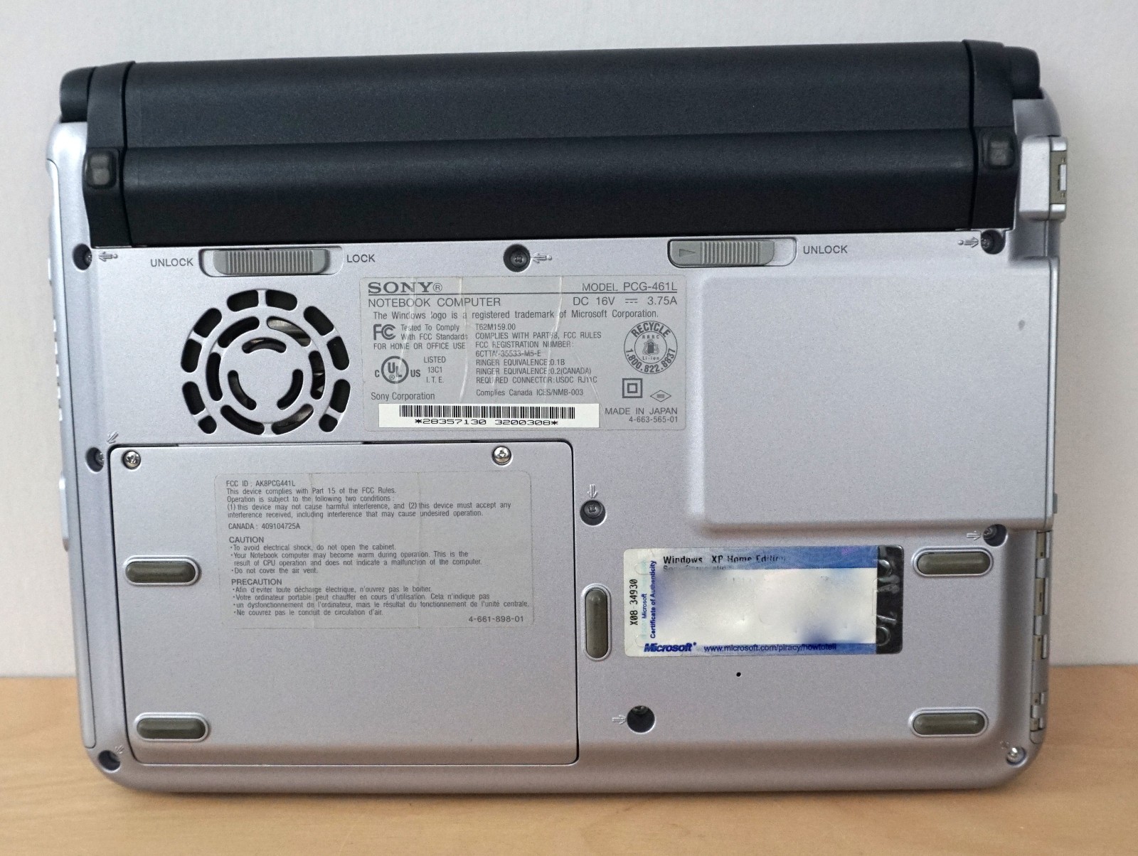 Sony Vaio PCG-SRX87 Notebook Computer Legacy Vintage Laptop Netbook Accessories