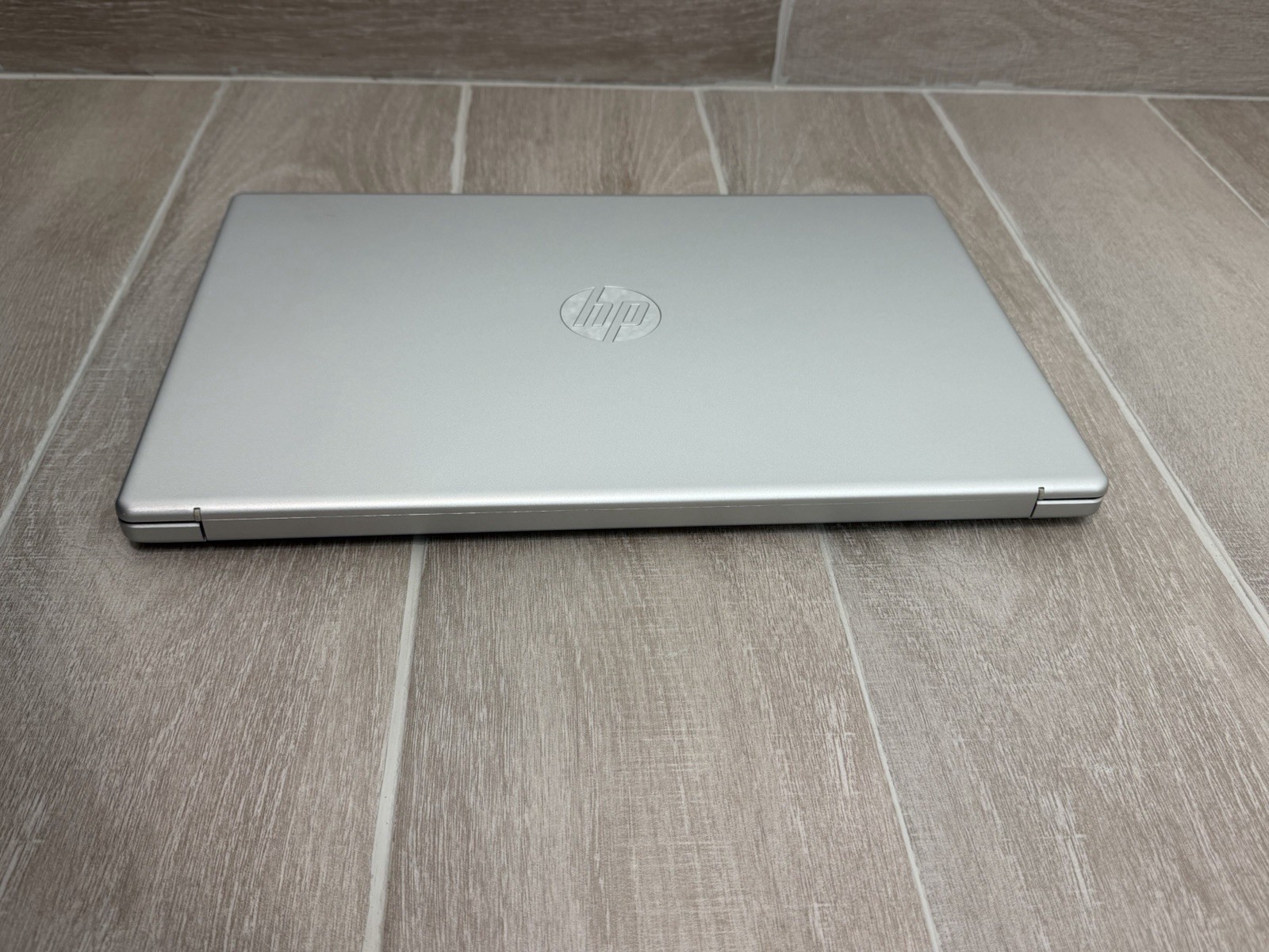 HP Laptop 15-FC0869NR 15.6″ Touch Laptop Ryzen 5 7520U 8GB RAM 256GB NVMe Win-11