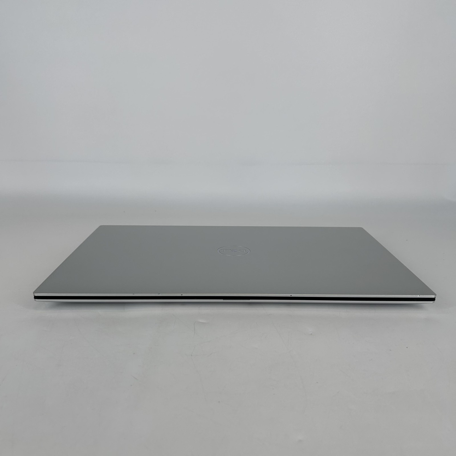 Dell XPS 17 9730 UHD+ TOUCH 2.6 GHz i9-13900H 64GB 1TB SSD RTX 4080 Very Good