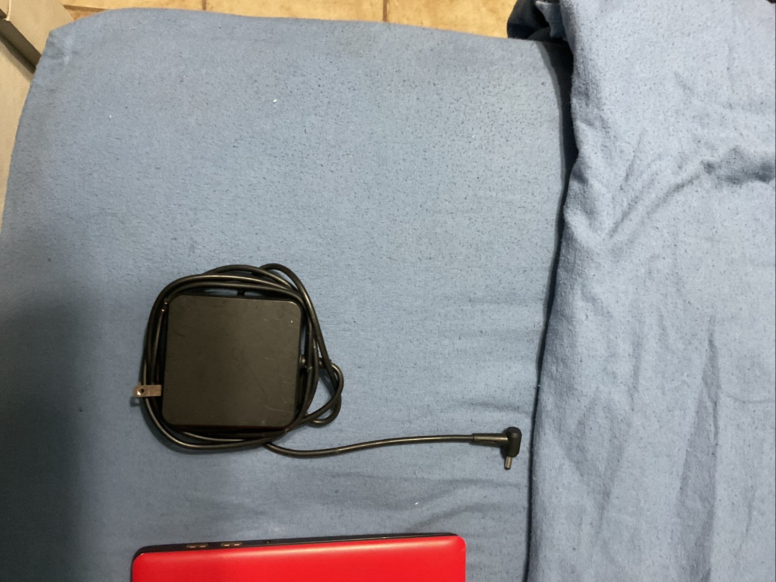 Lenovo Ideapad 110S With Windows 10 ￼ 34 Gb Storage Perfect For A Kids Laptop