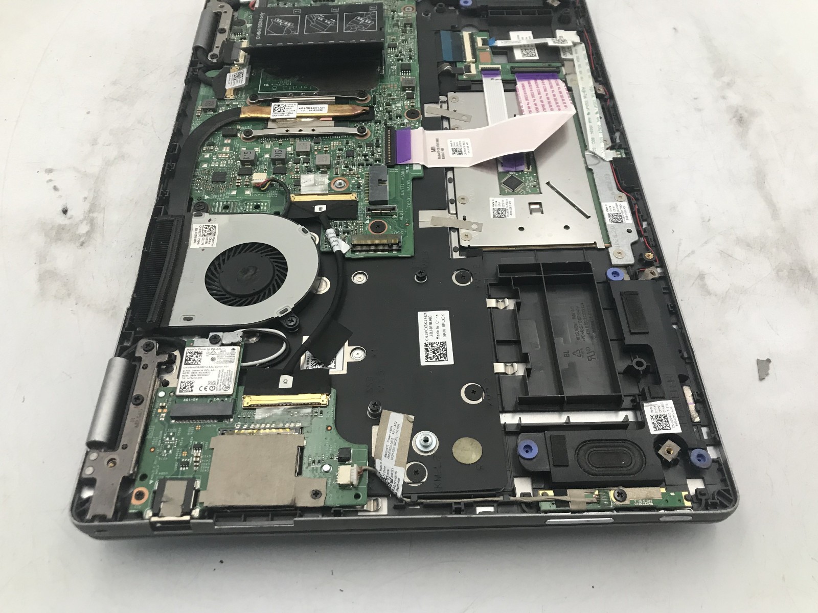 DELL INSPIRON 13 7368 – FOR PARTS/REPAIR – INTEL I5 7TH GEN – NO RAM – READ – BB