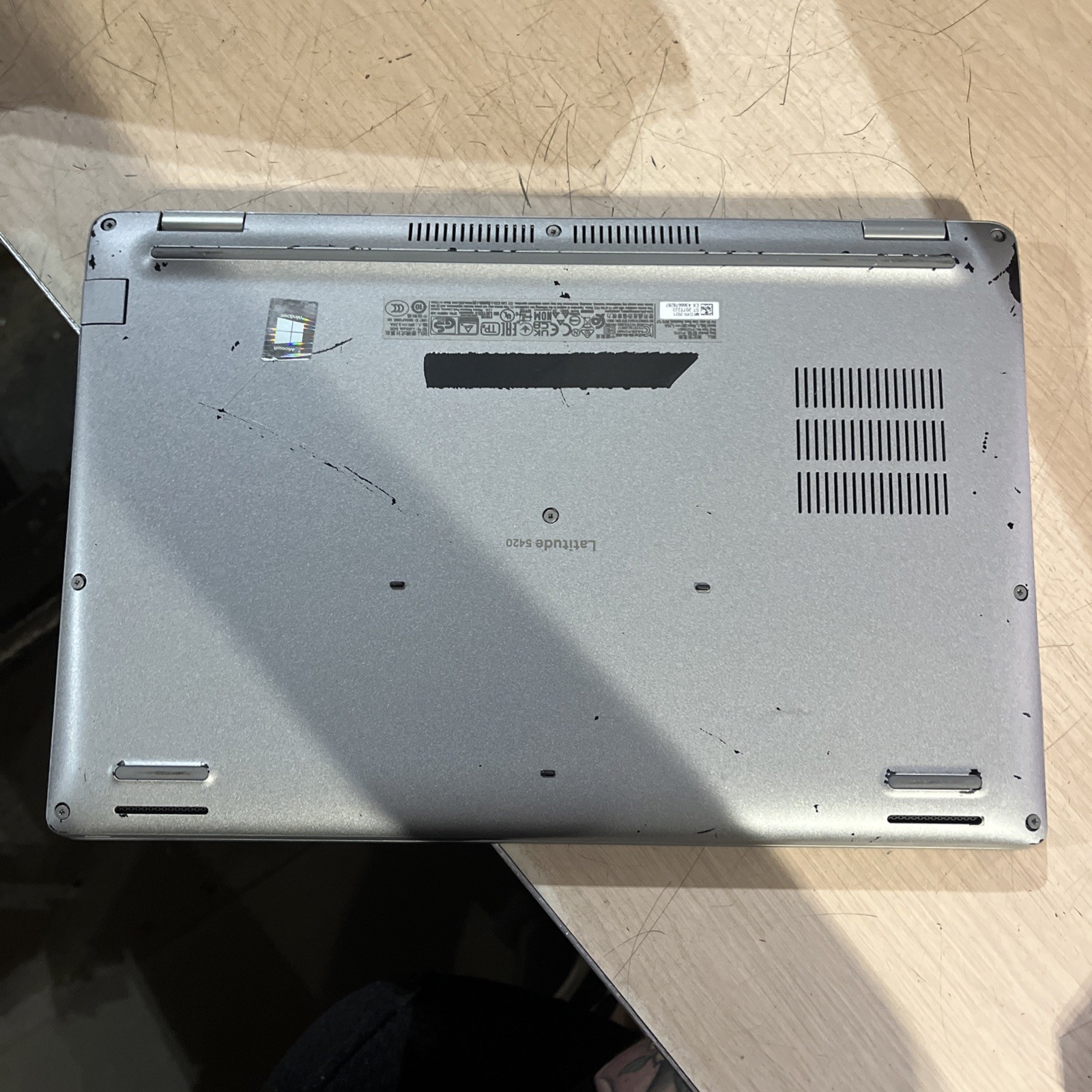 DELL LATITUDE 5420 INTEL CORE I7-1185G7 8GB RAM NO HD ,