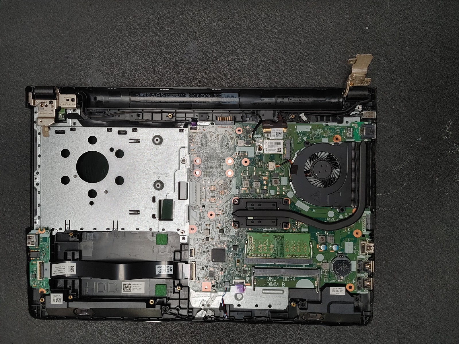 Dell Inspiron 15-3567 Core i3-6006U@ 2.00GHz, 4GB RAM ,NO H(Selling Motherboard)