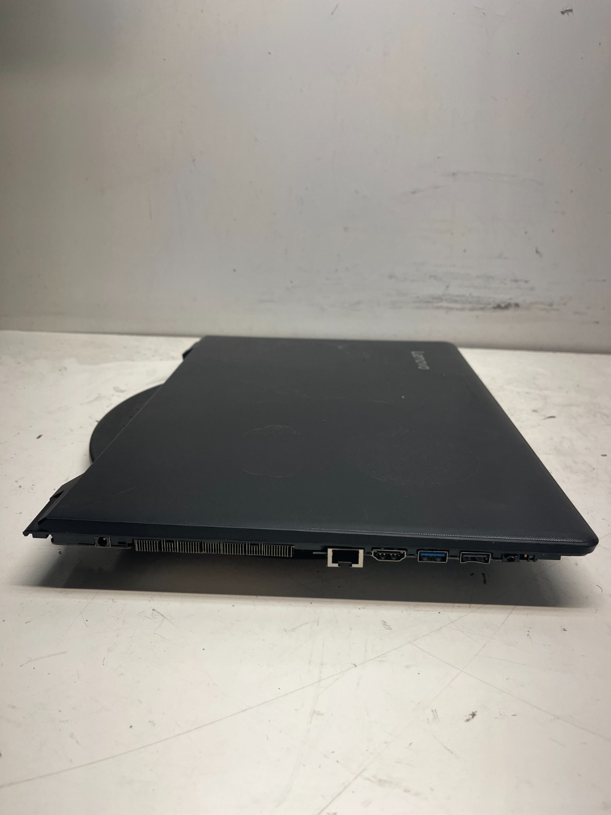 Lenovo Ideapad 110-15ISK Intel Core i3-6100 2.30GHz 12GB NO HDD