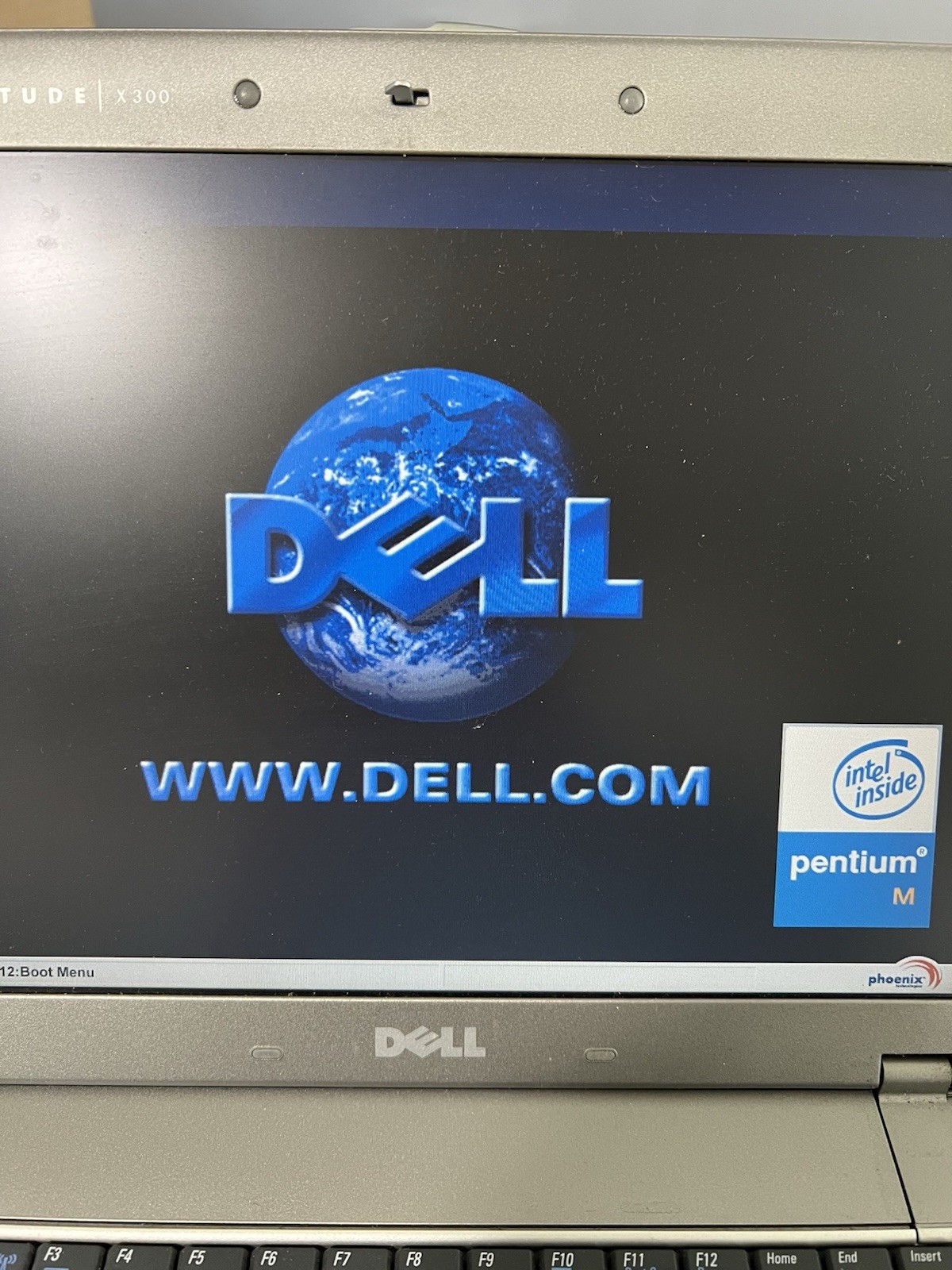 Dell Latitude X300 12″ Intel Pentium M 1.4 GHZ 1.1GB Memory No HDD With DVD