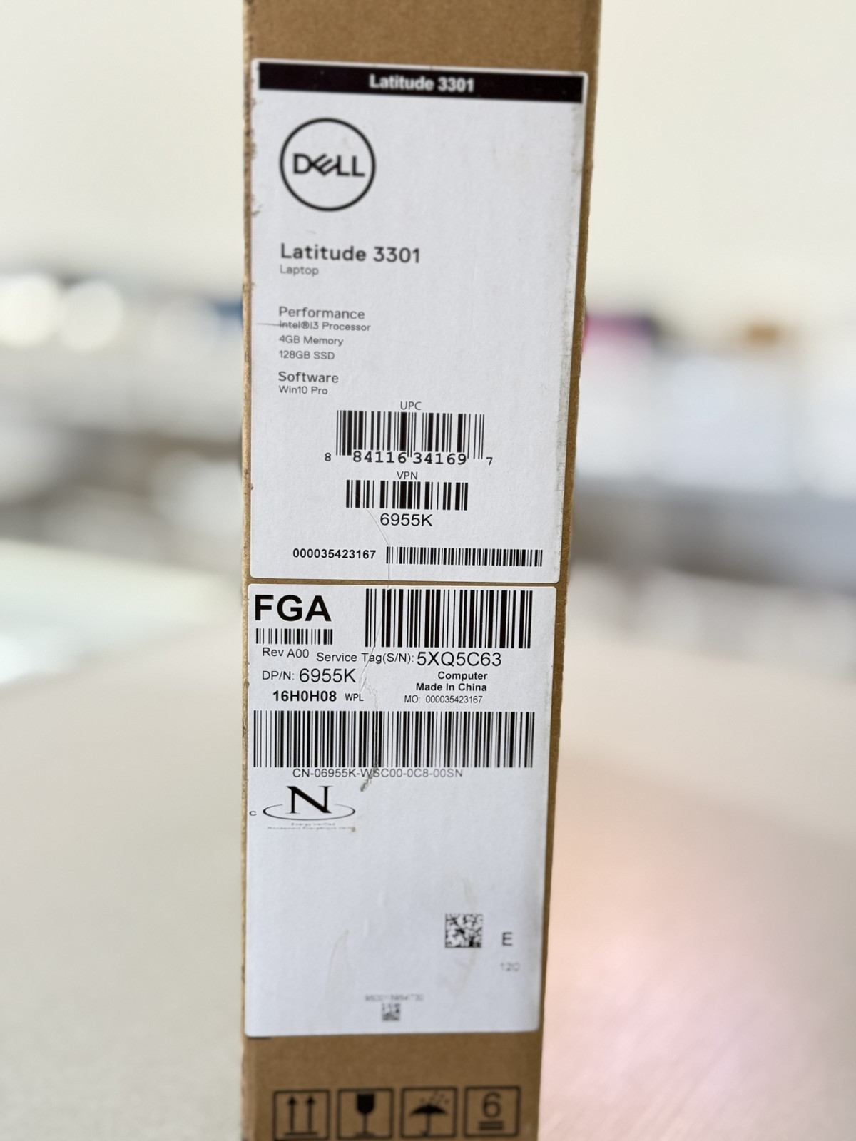 Dell Latitude 3310 13.3″ (128 GB SSD, Intel Core i3 8145U, 2.1 GHz, 4GB RAM)…