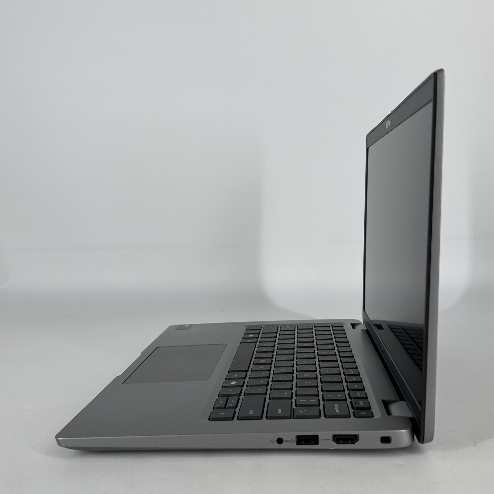 Dell Latitude 5450 14 Gray FHD 1.7 GHz Ultra 7 165U 32GB 512GB SSD Very Good