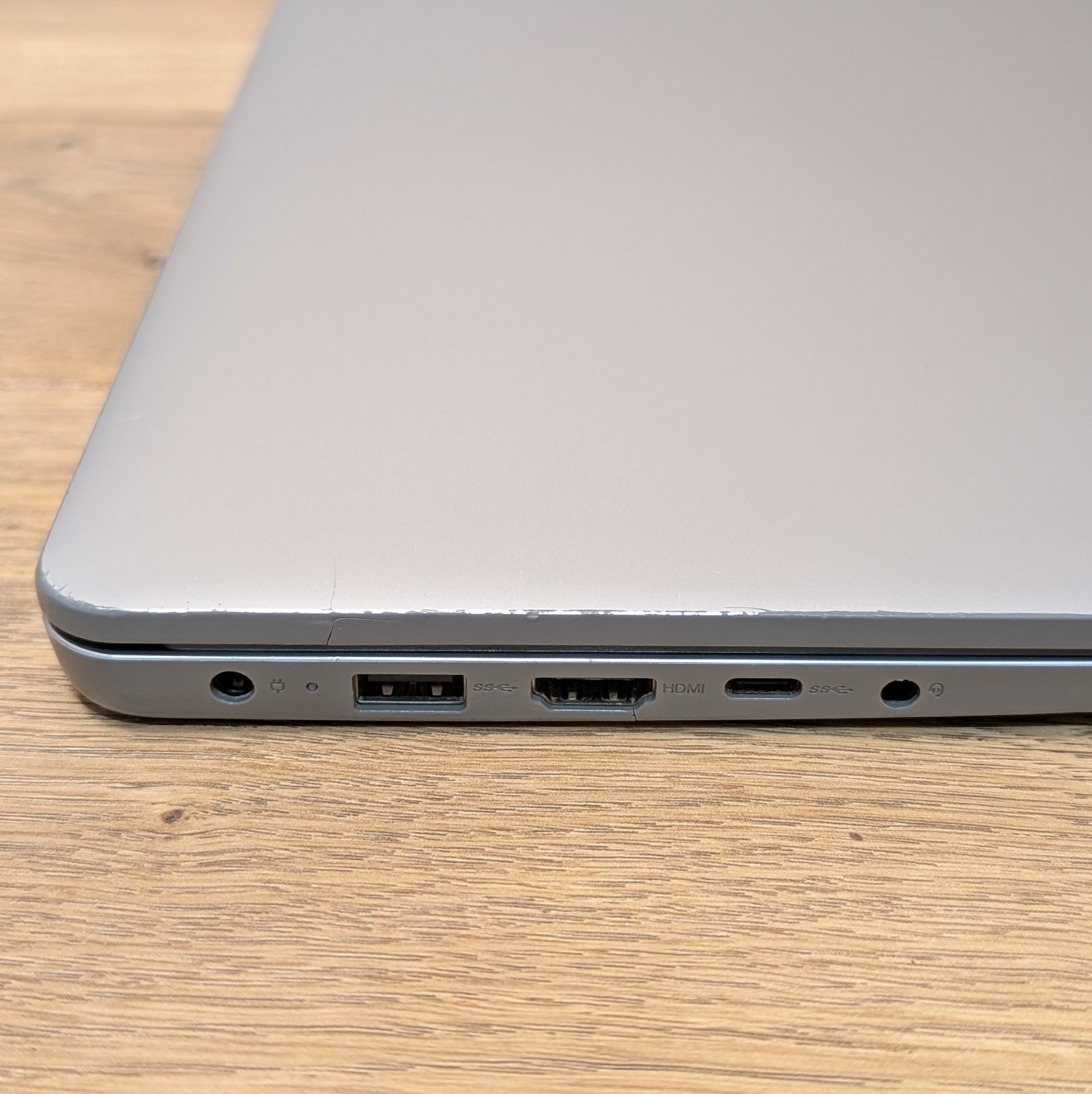 Lenovo IdeaPad 1i 14” (Intel Pentium Silver N5030 1.1GHz 4GB RAM 128GB eMMC)