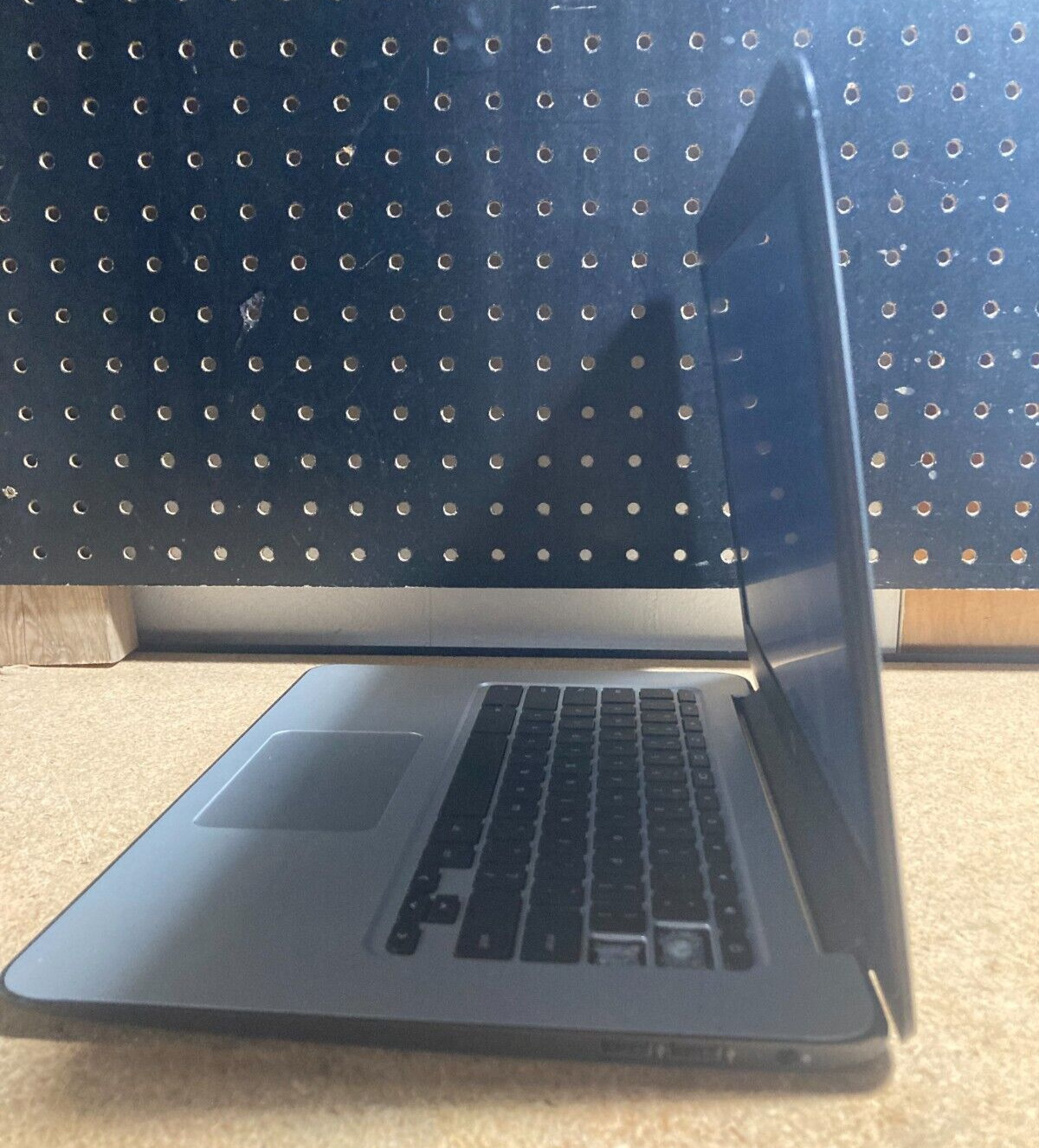 HP Chromebook 11 G4 2.16GHz Intel Celeron 2-4GB RAM 16GB SSD **READ**