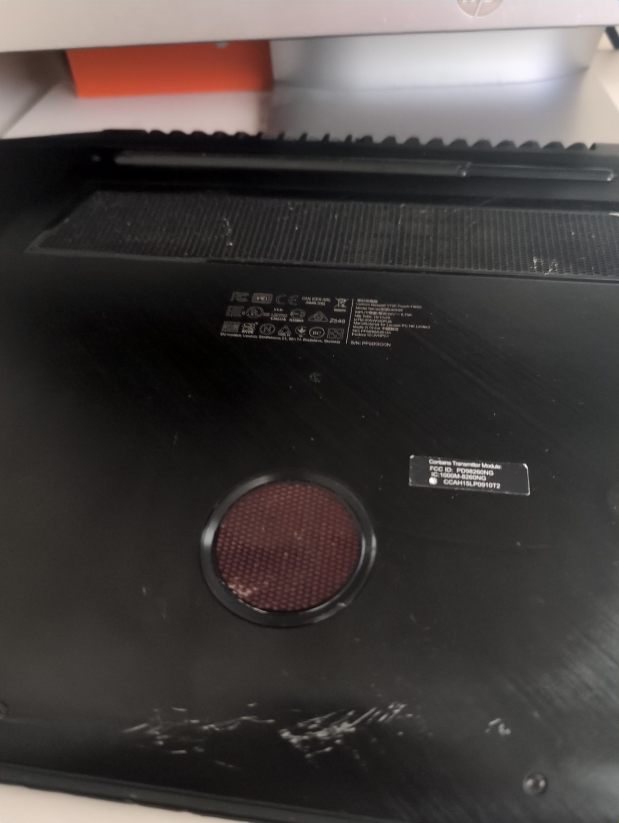 Lenovo Gaming IdeaPad Y700-15ISK Laptop I7-6700HQ Nvidia 960 4GB VRAM 8GB RAM