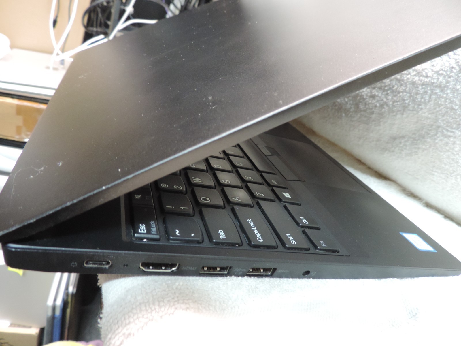 LENOVO THINKPAD E580 | INTEL i3-8130U memory 8GB No HD 15.6 in.