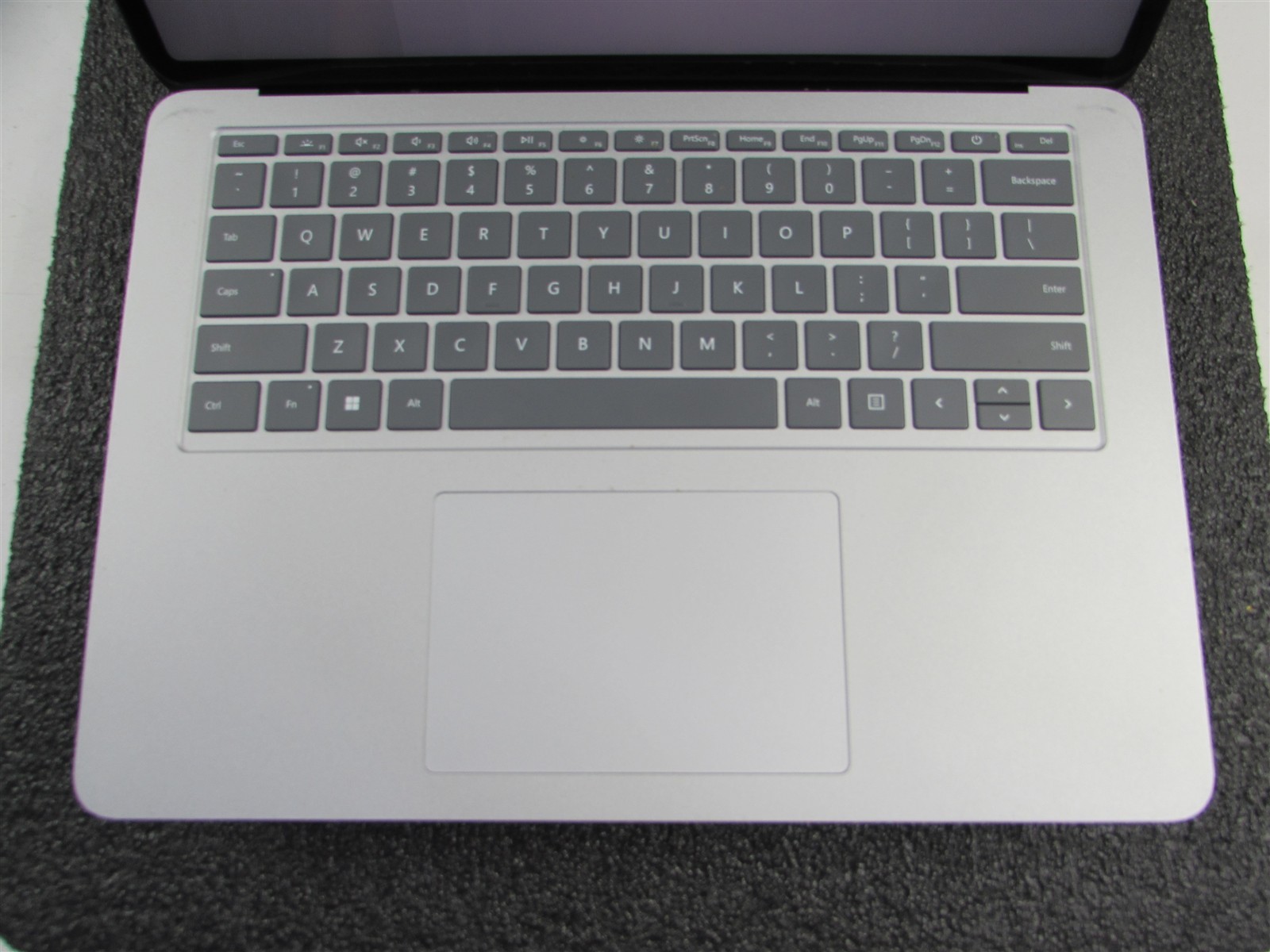 Microsoft Surface Laptop Studio 1964 i7-11370H 1TB SSD 32GB RTX A2000 *No A/C*