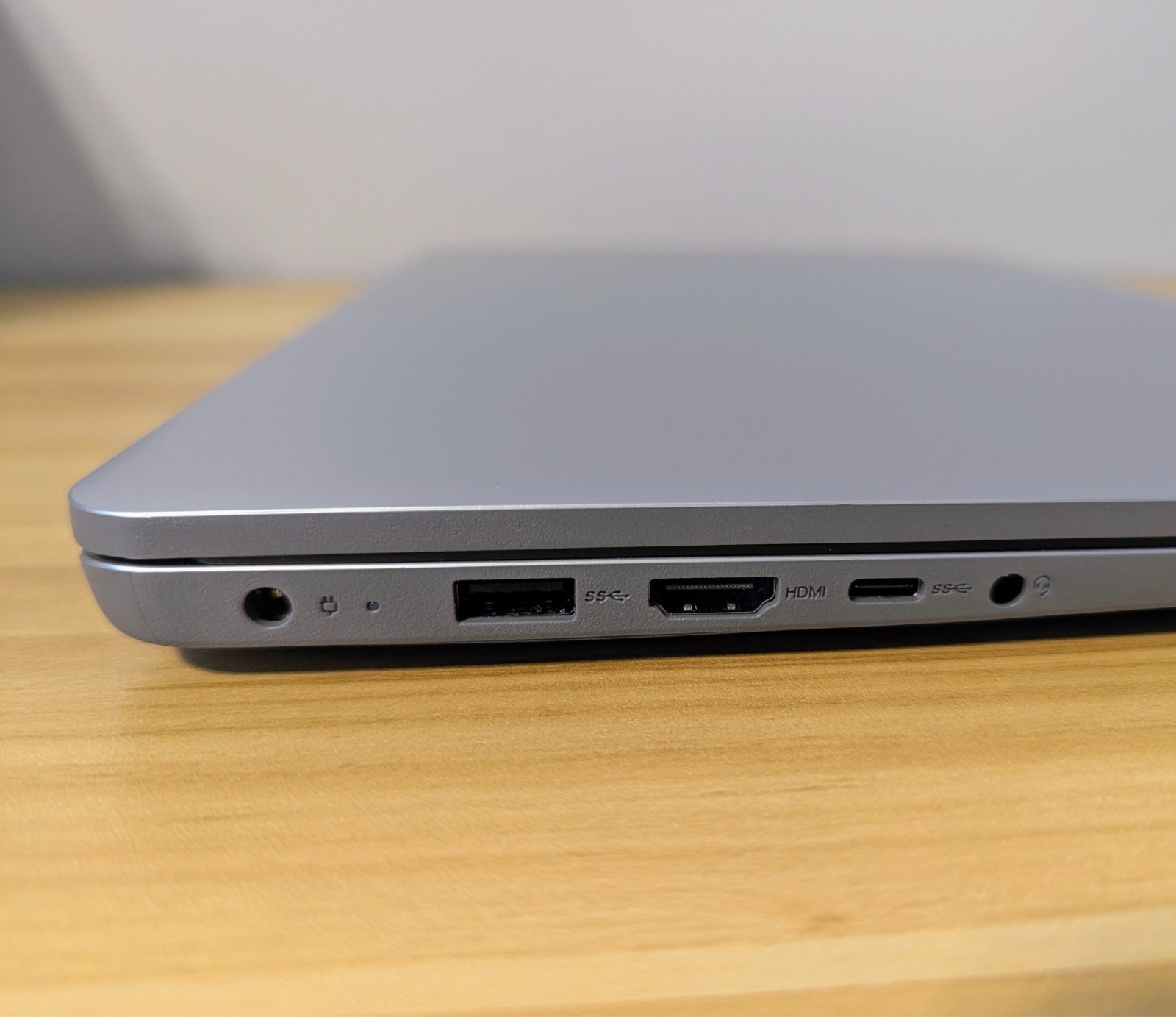 Lenovo IdeaPad 1 15AMN7 15.6″ Laptop Computer – Cloud Grey