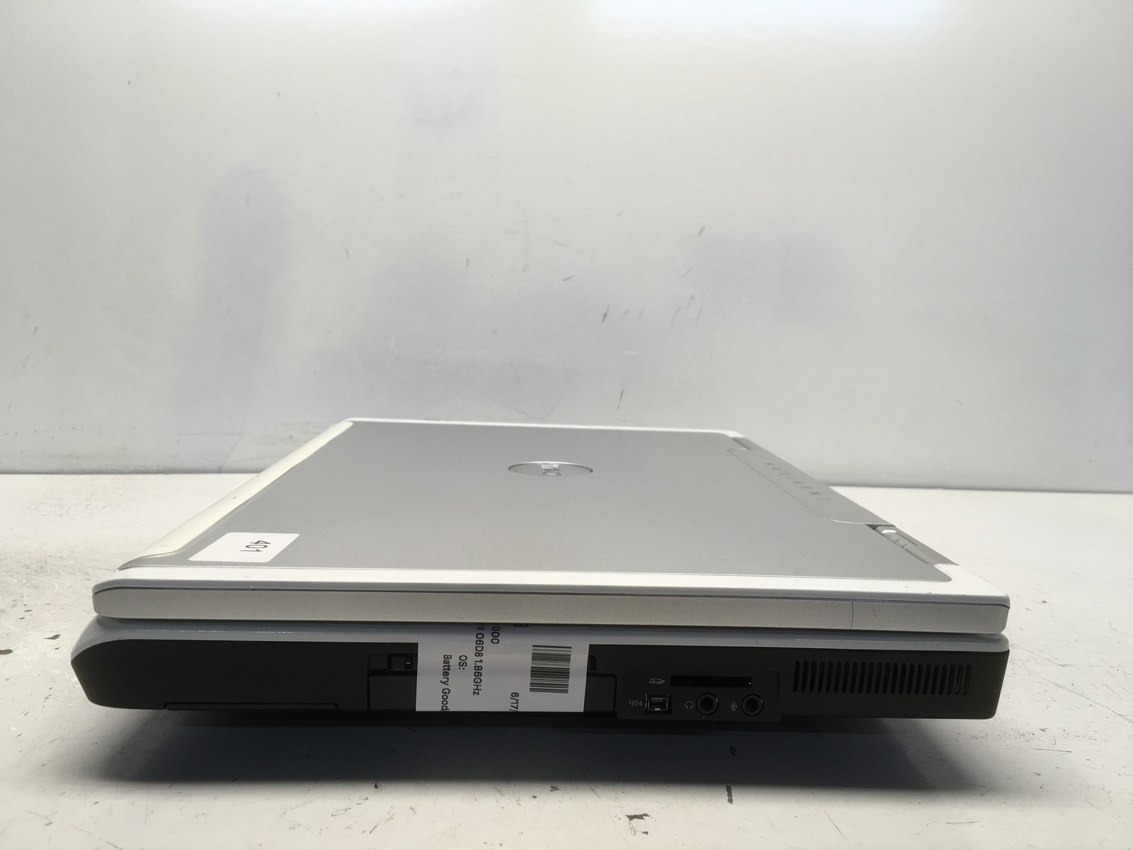 Dell Inspiron 9300 Intel Pentium M 06D8 1.86GHz 1 GB NO HDD No Batt