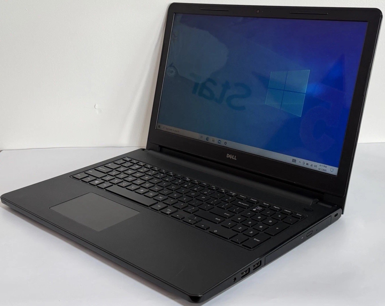 Dell Inspiron 15 3000 Series 15.6″ Intel i3-5015U 4GB RAM 1TB HDD Black