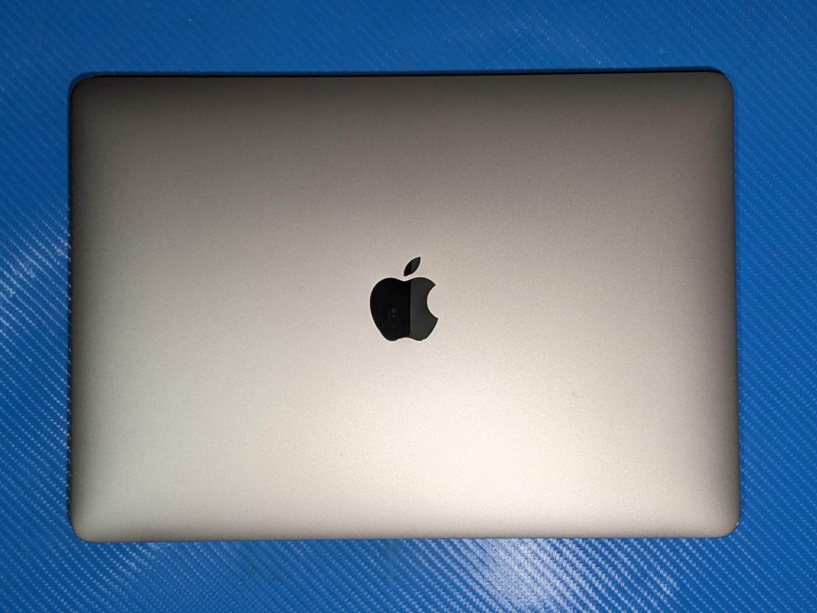 Apple MacBook Air 13″ A2179 (2020) i5-1030NG7 1.1GHz 8GB 512GB SSD MVH22LL/A +PA