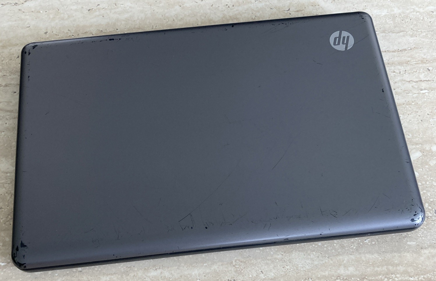 HP 2000 Series 15.6″ Notebook PC Gray – PARTS