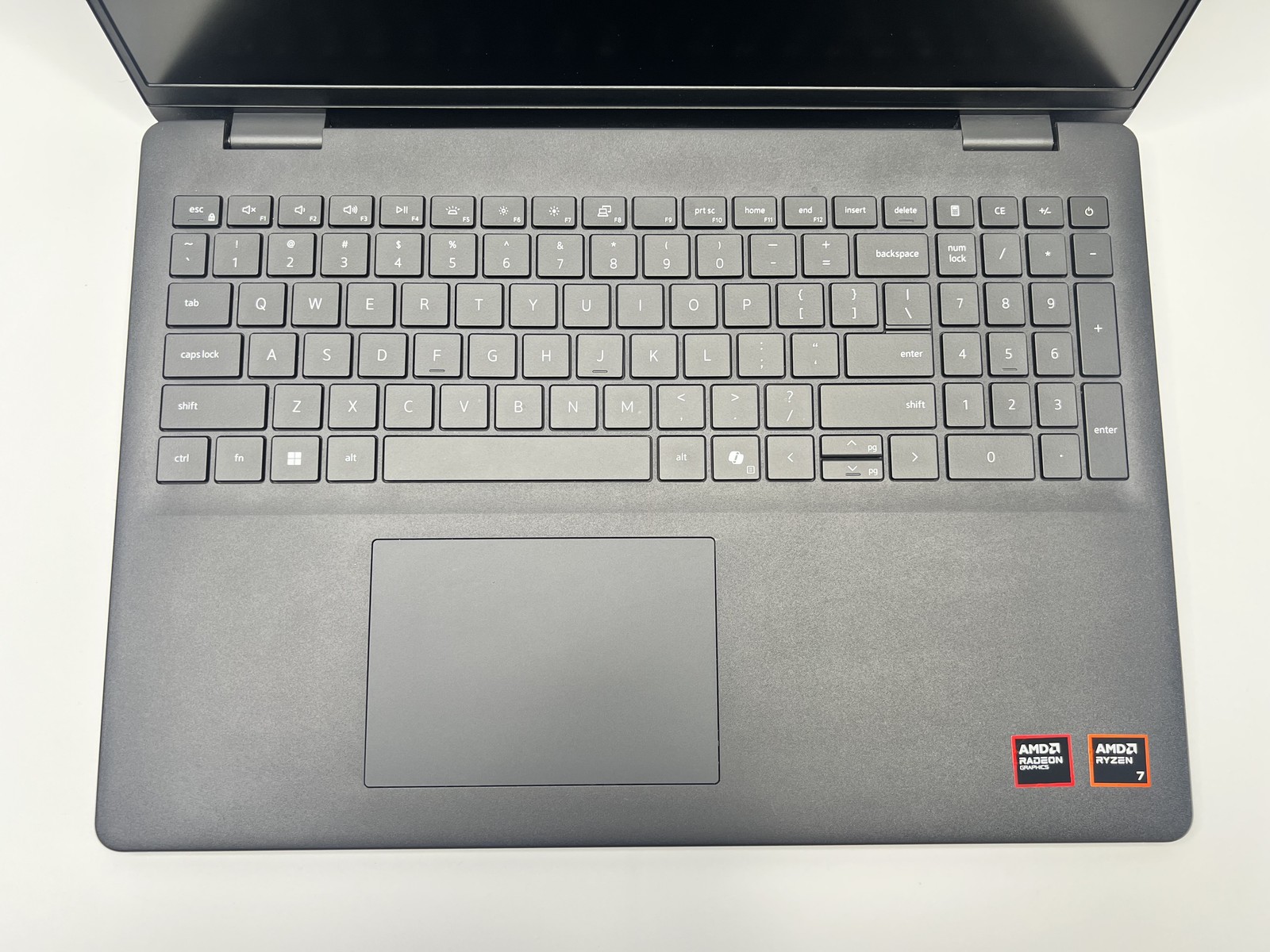 Dell 16 DC16255 16″ FHD+ Touch Screen Ryzen 7 250 16GB 1TB SSD Windows 11 READ