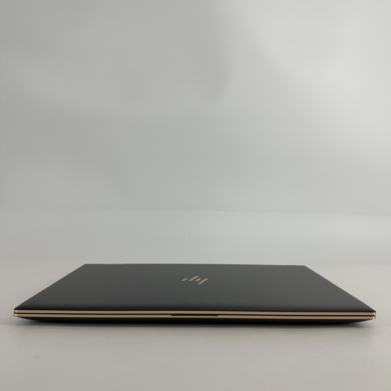 HP Spectre 15 x360 4K TOUCH i7-8550U 1.80GHz 16GB 512GB SSD MX150 Excellent