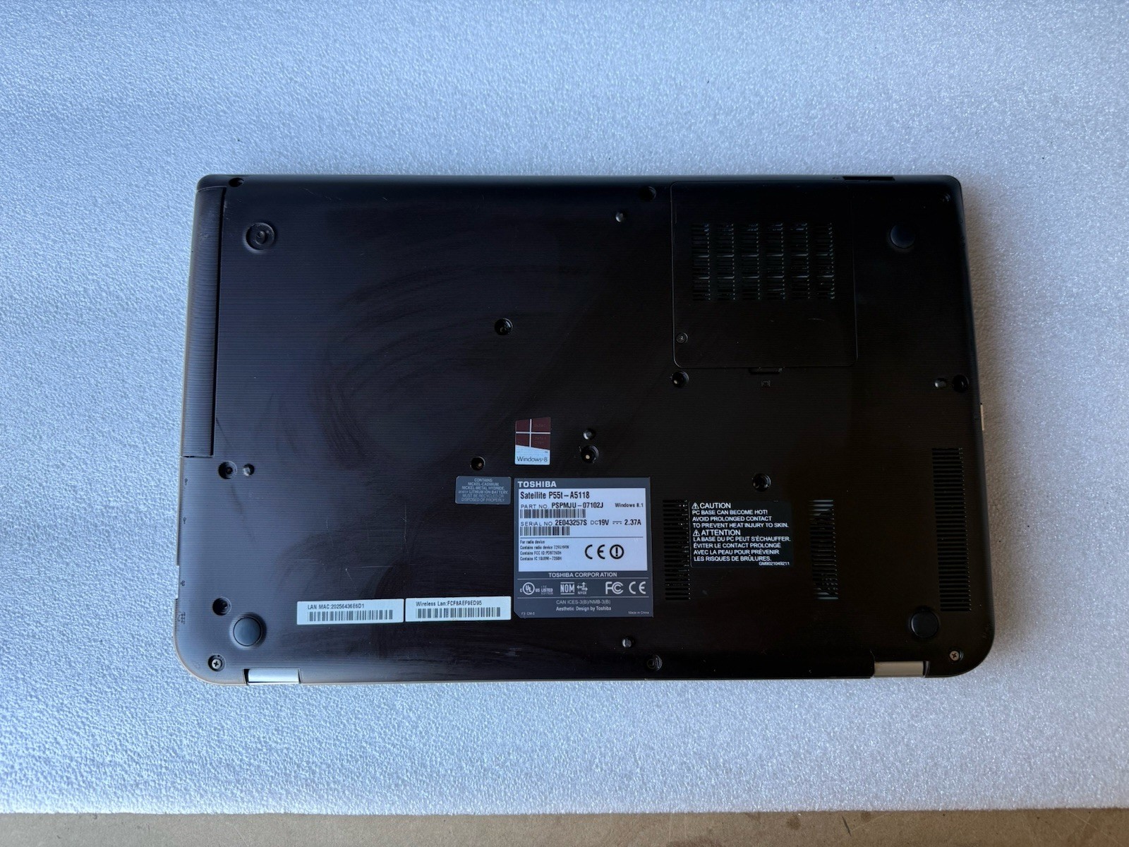 Toshiba Satellite P55T-A5118 Intel Core i7-4500U 1.80 GHz 8 GB RAM NO HDD/OS