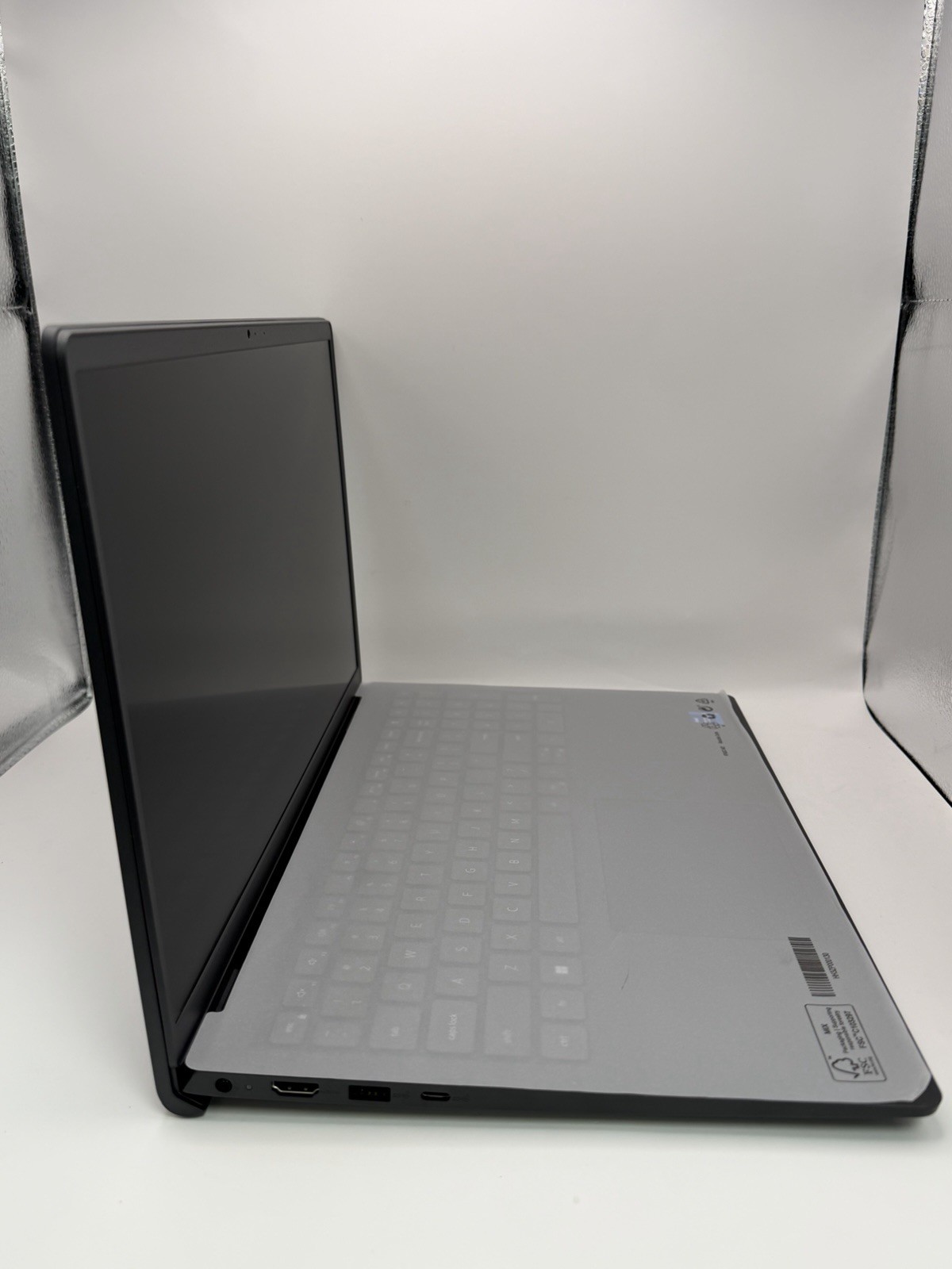 DELL PRO 15 ESSENTIAL PV15250,, 15.6” FHD 16GB 512GB SSD WiFi6+ BLUETOOTH -0WR3Y