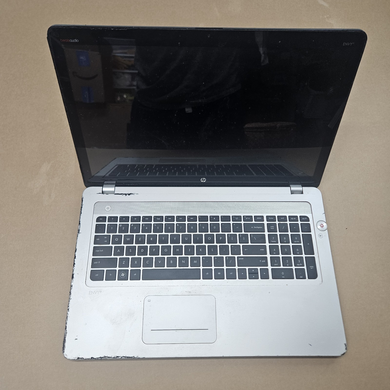 HP Envy 17 3000 Series 17.3″ Laptop Beats Audio NO RAM NO HDD / FOR PARTS