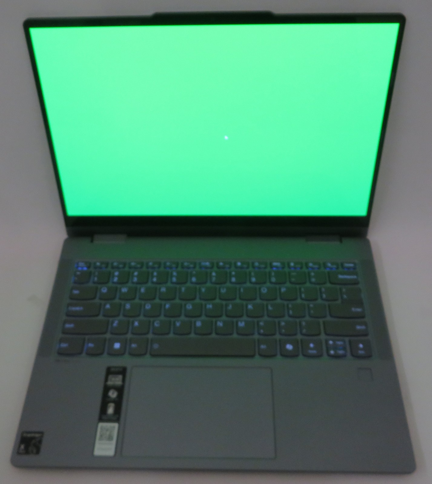 Lenovo Ideapad OLED 2in1 14Q8x9 Snapdragon X Plus X1P4200 – 16GB 1TB SSD Win 11