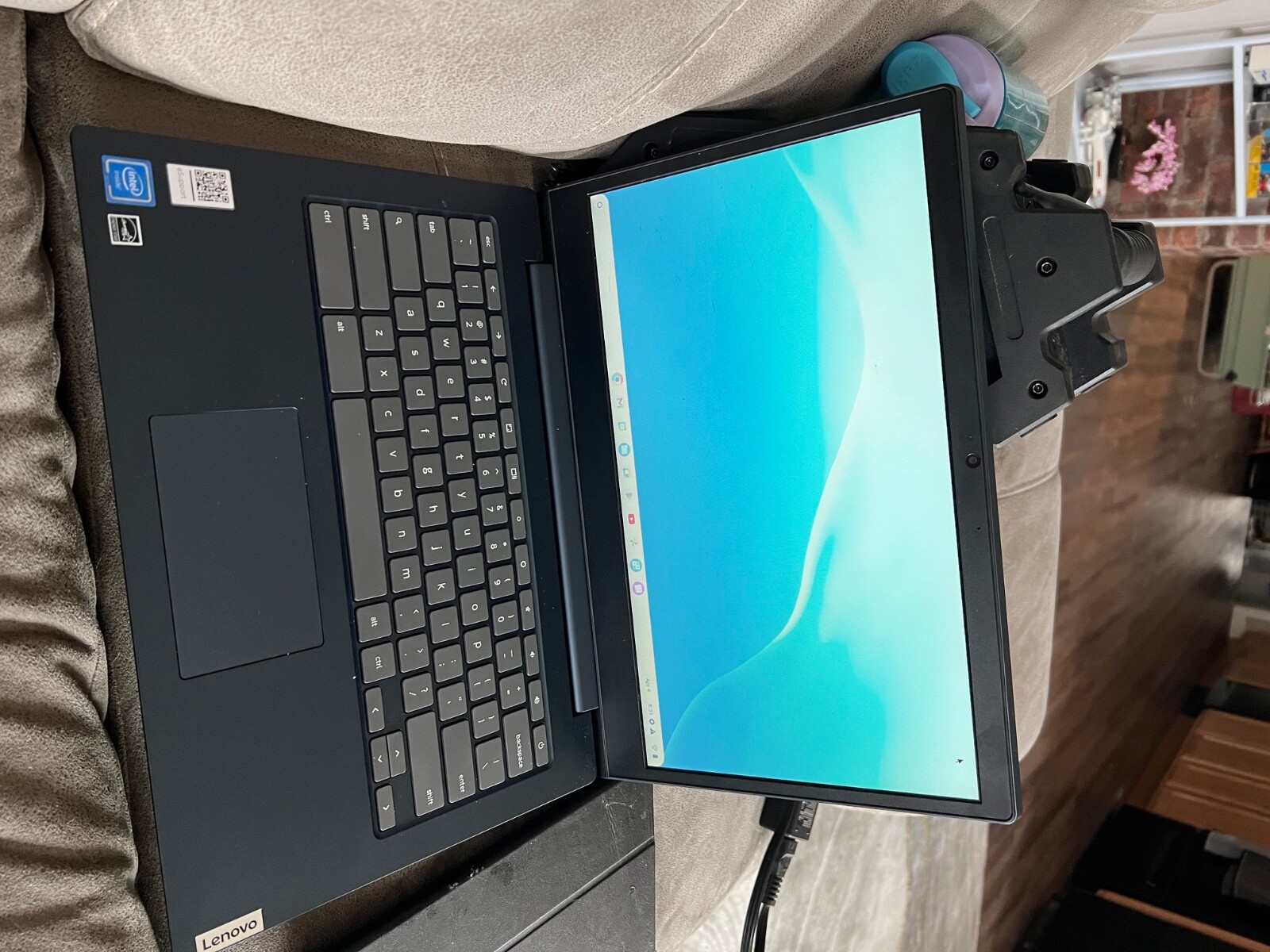 Lenovo IdeaPad 3 CB 14M836 14″ (64GB eMMC, MediaTek MT8183, 2.0GHz, 4GB RAM)…