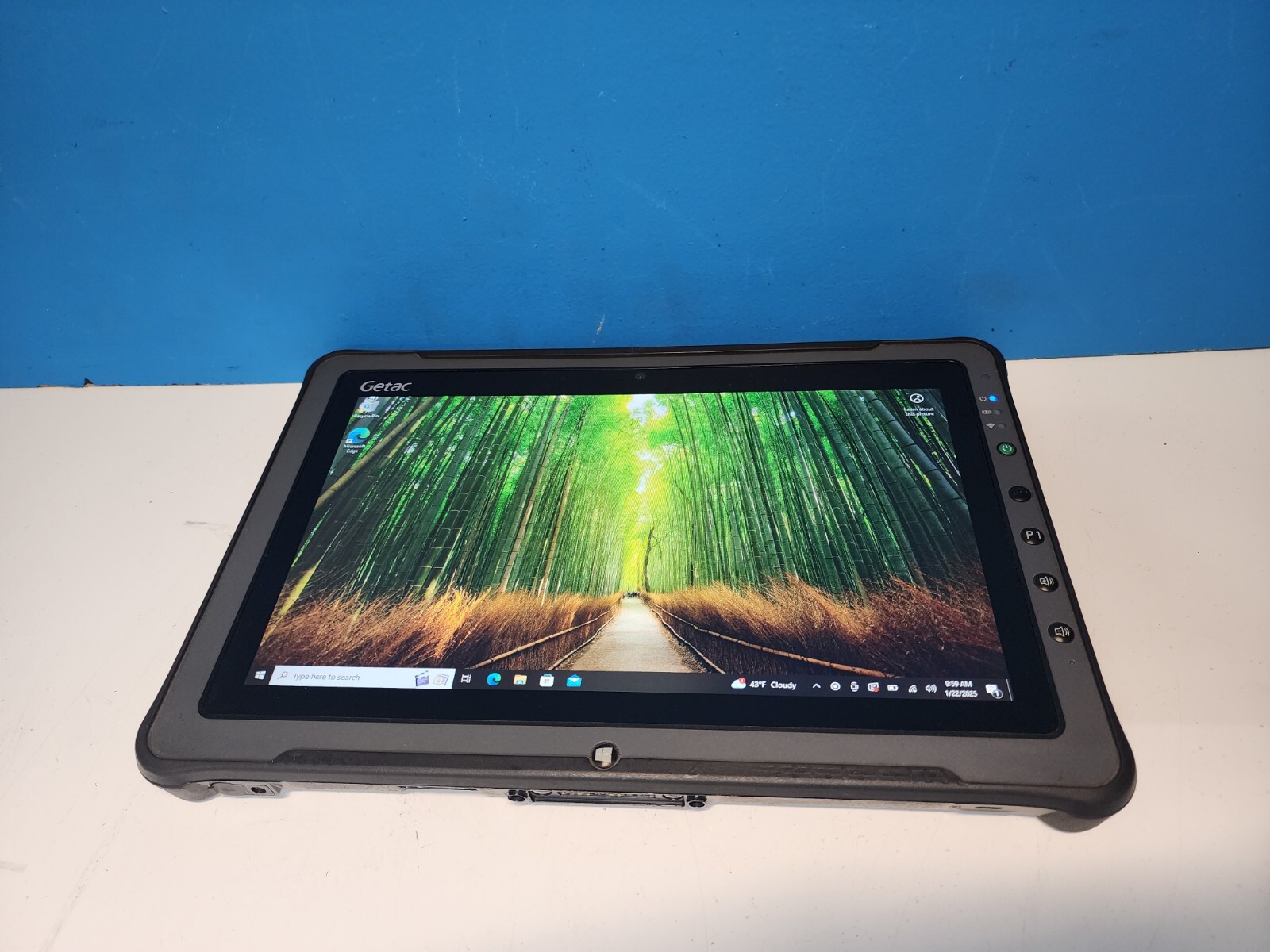 Getac F110 G3 Rugged Tablet Computer i5-6200U 2.30GHZ 8GB 256GB, WIN 10PRO