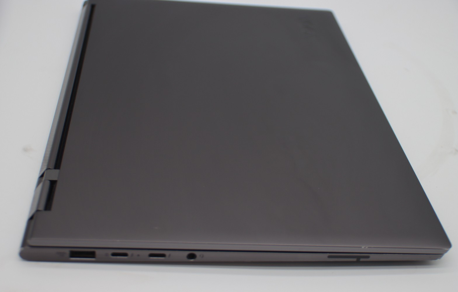 Lenovo Yoga C930-13IKB Laptop 13.9″ Intel Core I7-8550U 12GB RAM 256GB SSD