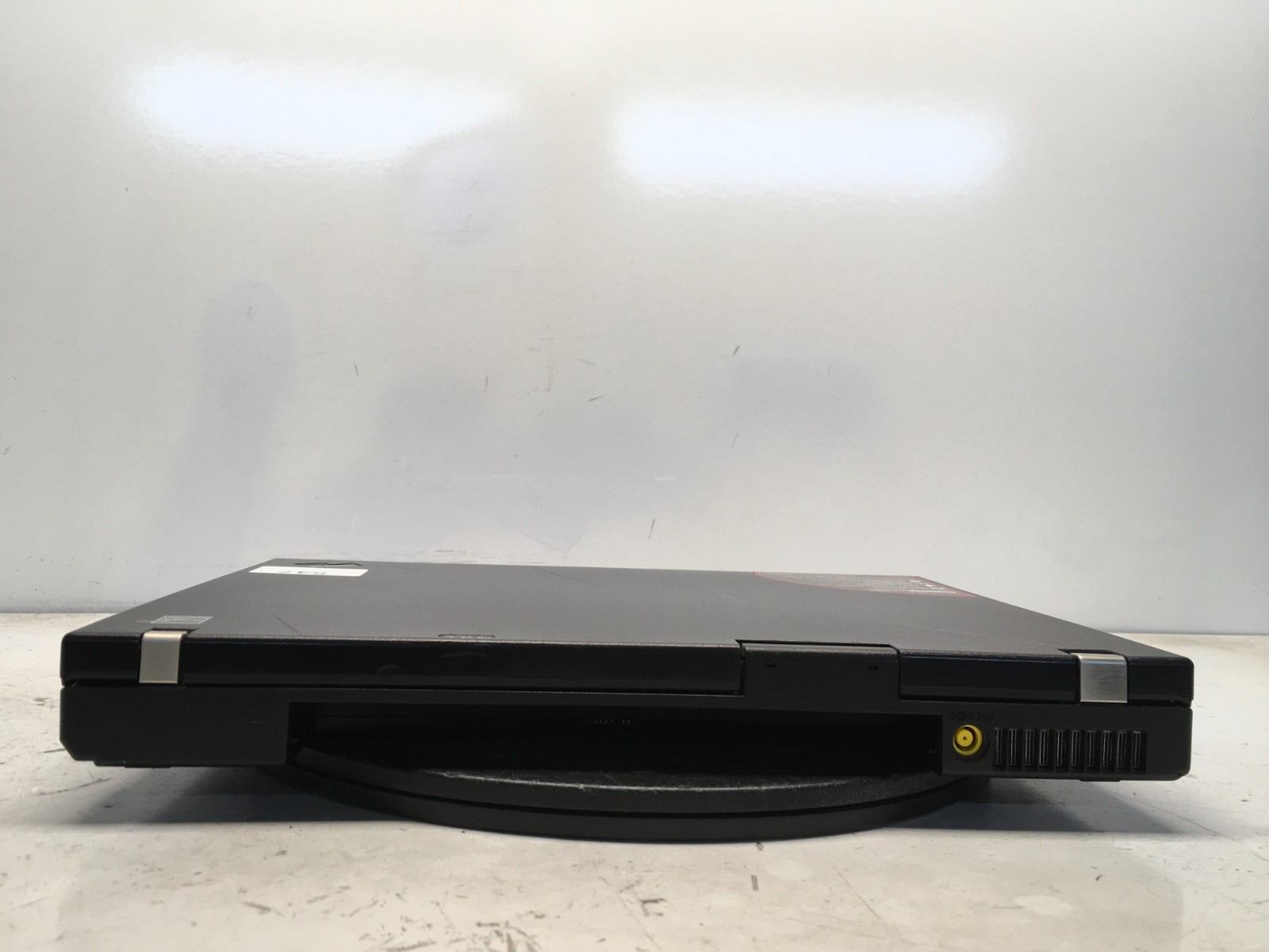 Lenovo ThinkPad R61I Intel Pentium T2390 1.86GHz 1 GB NO HDD