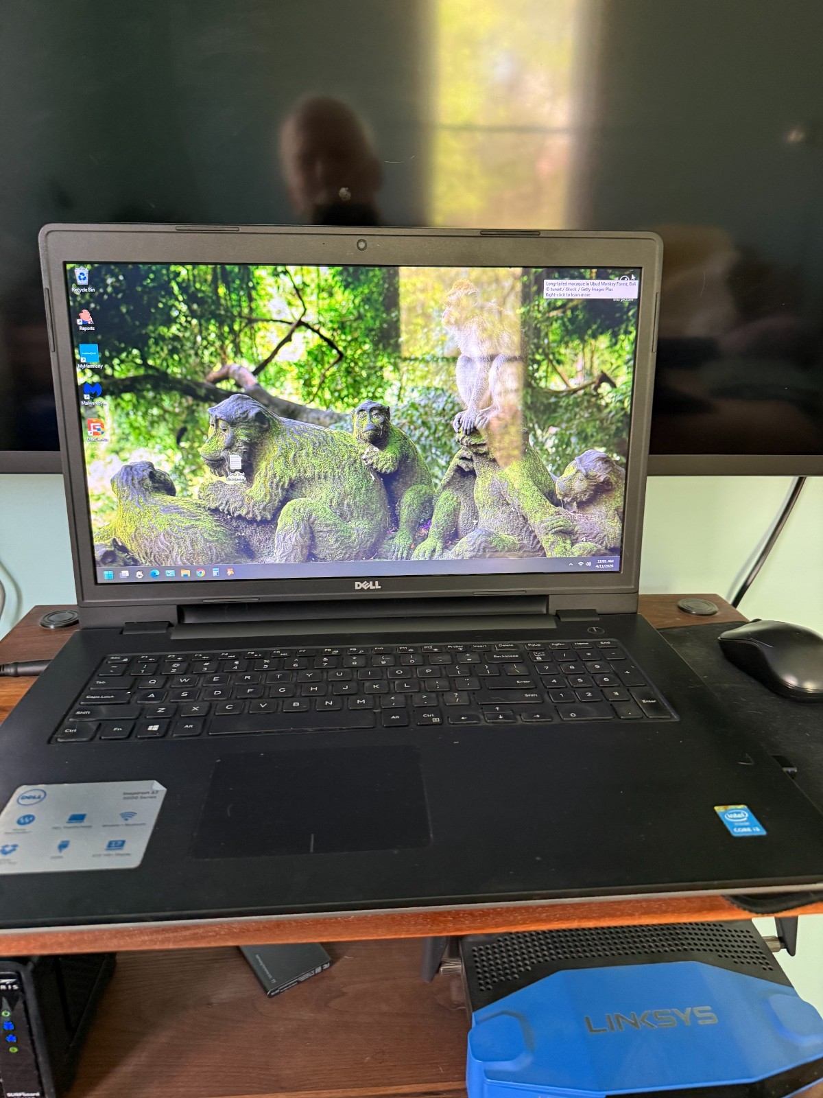 Dell Inspiron 5748 Laptop i3-4030u 1.9GHz 17″ Barebones.