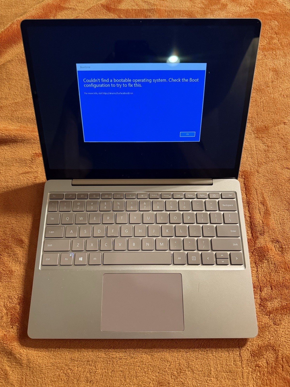 Microsoft Surface Laptop Go 2 256GB SSD Intel i5-1135G7 8GB RAM Sandstone