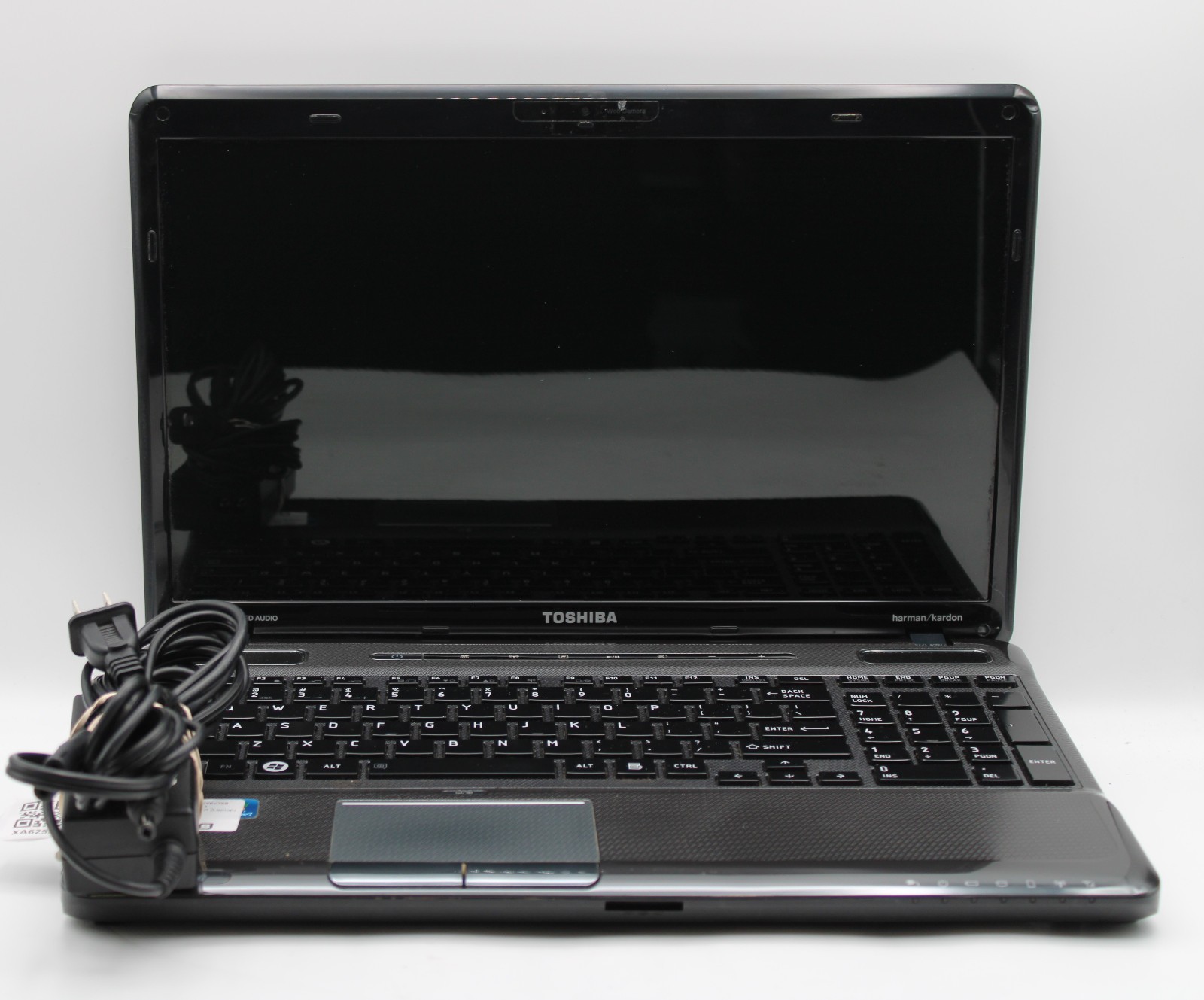 Toshiba Satellite A665-S6086 _ i3-M370 @ 2.4 _ 4GB RAM _ 256GB SSD _ No OS