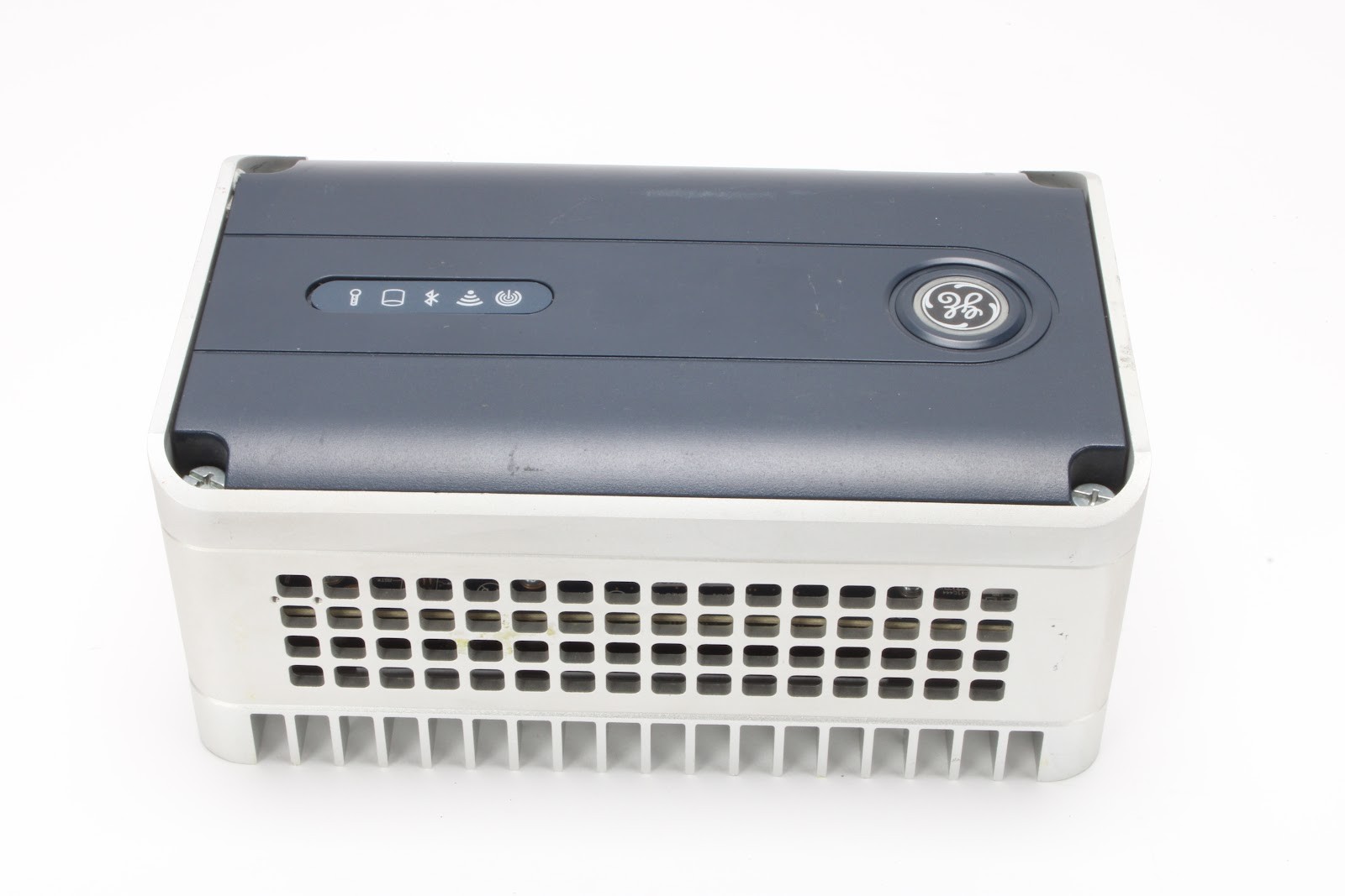 GE PACSystems RXi Box IPC ICRXIBN7M001A-BB VIA Eden X2 U4200 @ 1.0+ GHZ/4GB RAM
