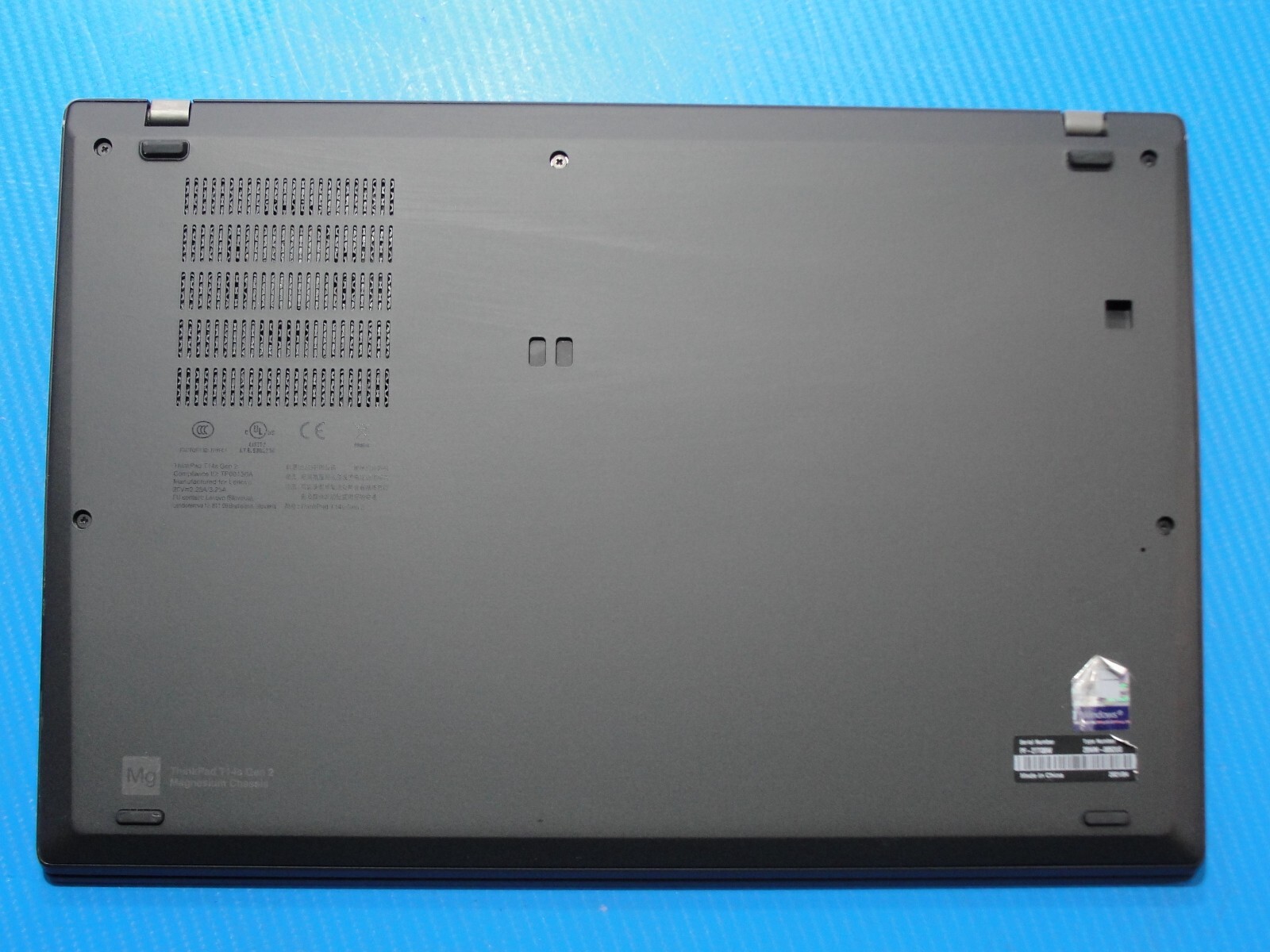 Lenovo ThinkPad E14s Gen 2i 14” Core i5-1135G7 2.4GHz 16GB 512GB SSD+ Carger