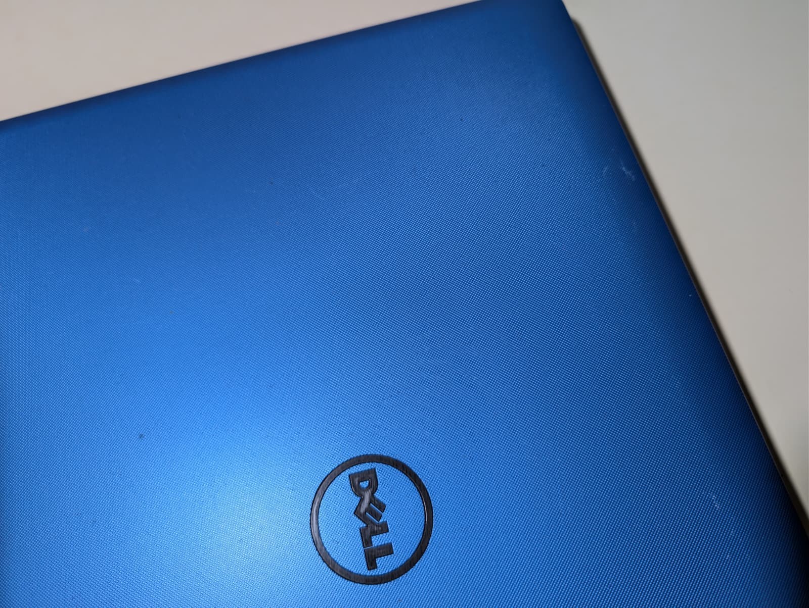17″ Dell Inspiron 5755 Blue | AMD A8 16GB RAM 256GB SSD | HD+ Backlit Win 11 DVD