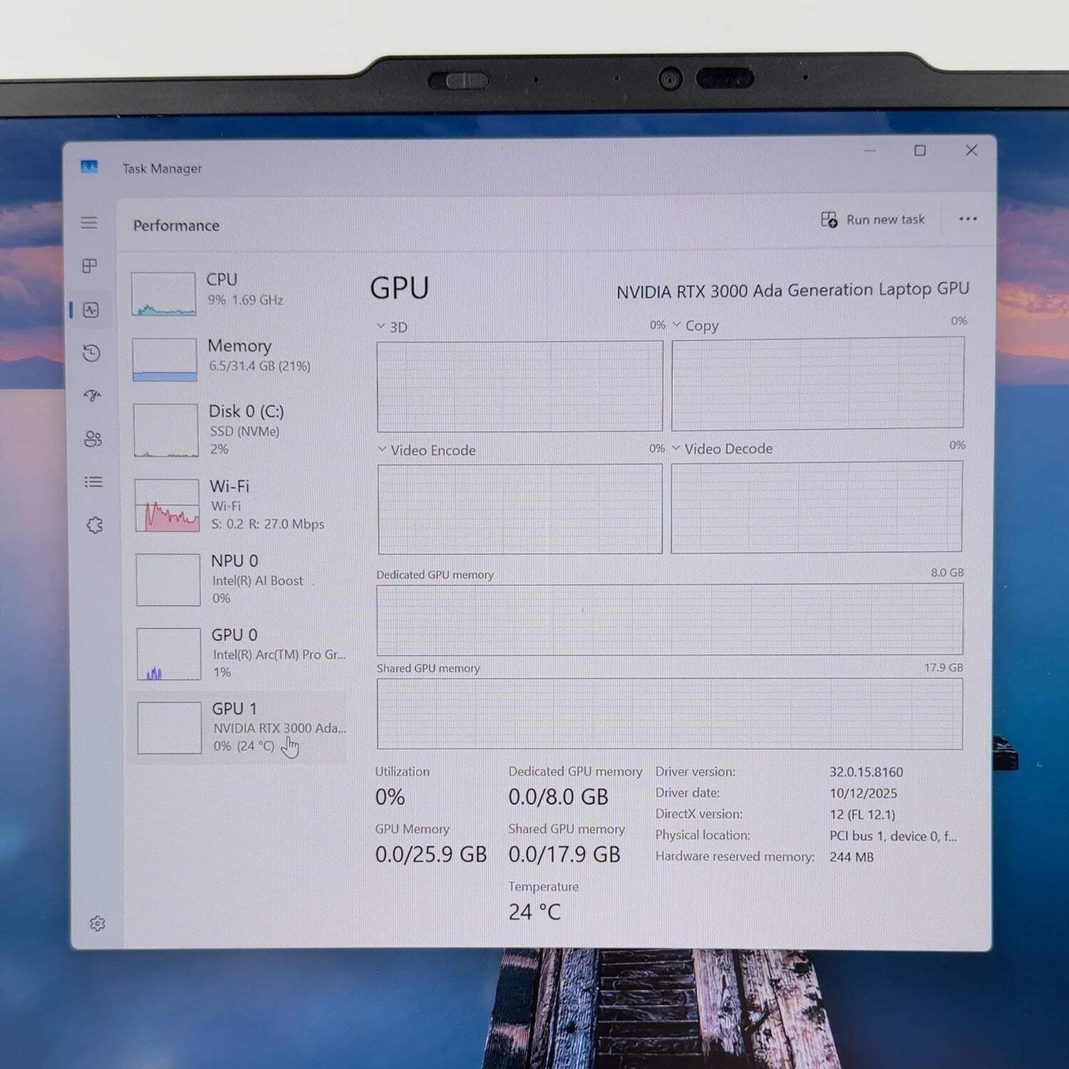 Lenovo ThinkPad P1 Gen 7 21KV0017US 16″ Core Ultra 7 165H 32GB 1TB RTX 3000 Ada