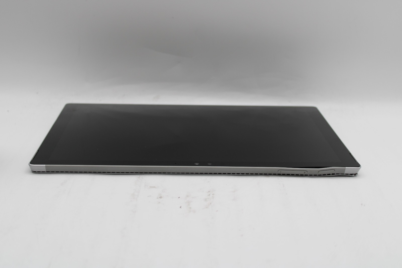 Microsoft Surface Pro 4 1724 _ i5-6300U _ 8GB / 256GB _ No OS *READ