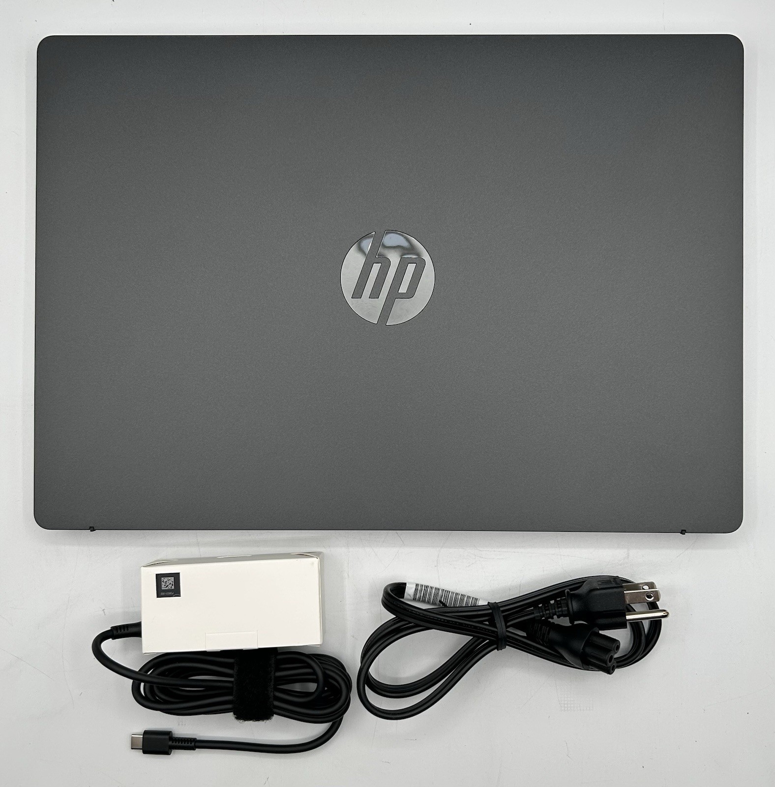 HP OmniBook 3 16″ Ryzen 3-30-APU 8GB RAM-256GB SSD-Touch-Windows 11-OpenBox